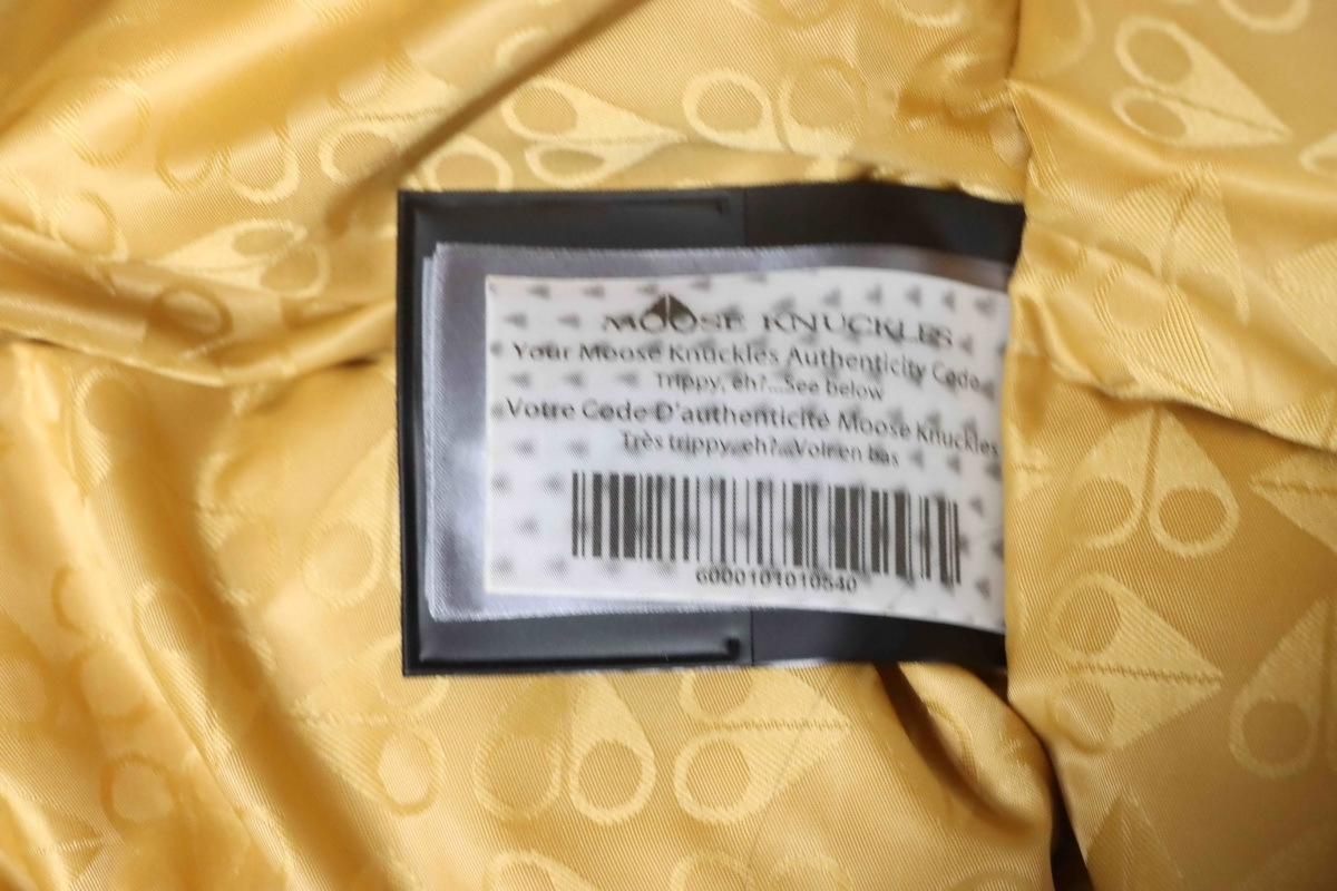 Moose Knuckles 02 Gold Scissors Black Jacket Down Coat