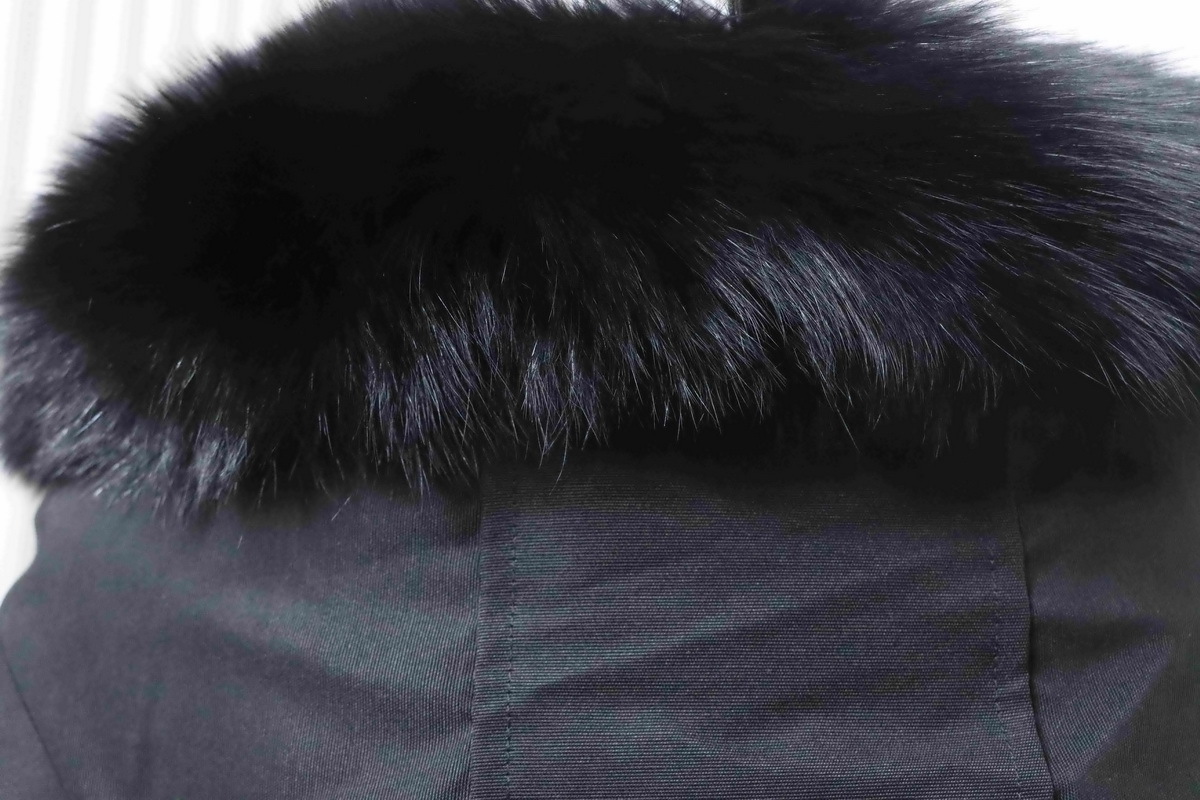 Moose Knuckles 02 Gold Scissors Black Jacket Down Coat