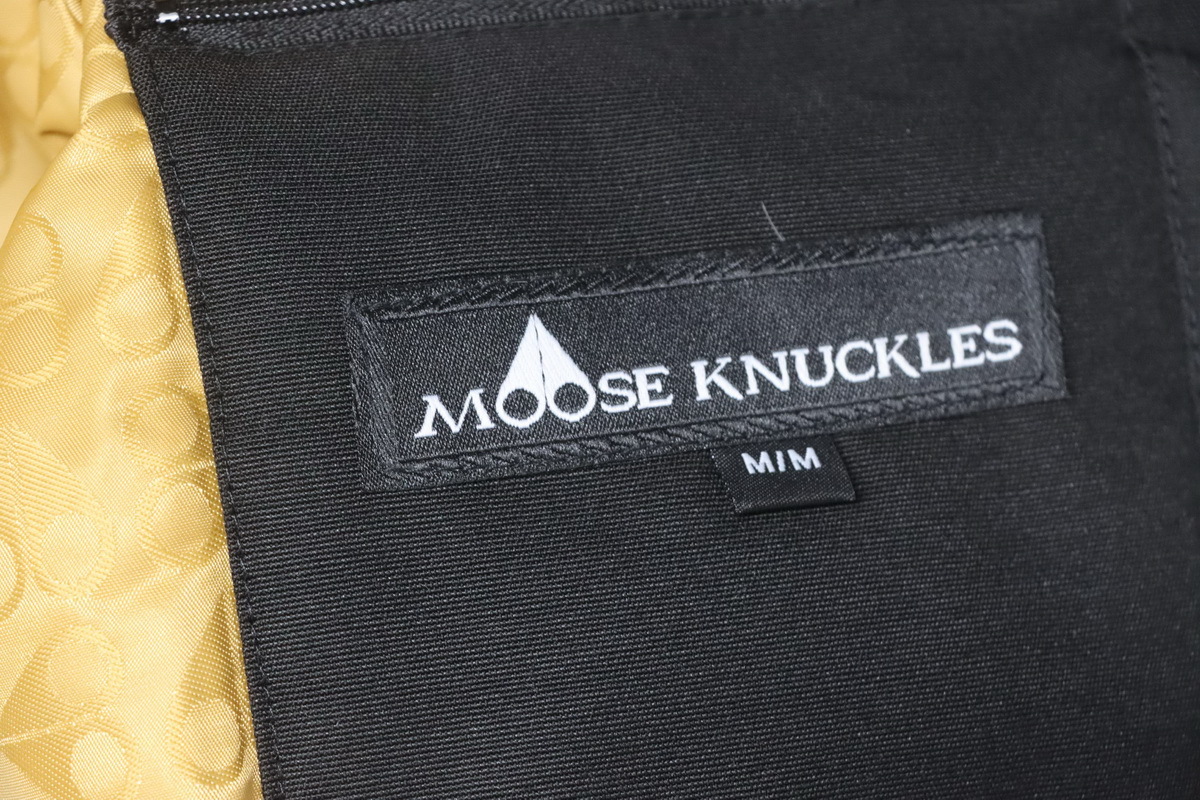Moose Knuckles 03 Gold Scissors Black Short Down Jacket