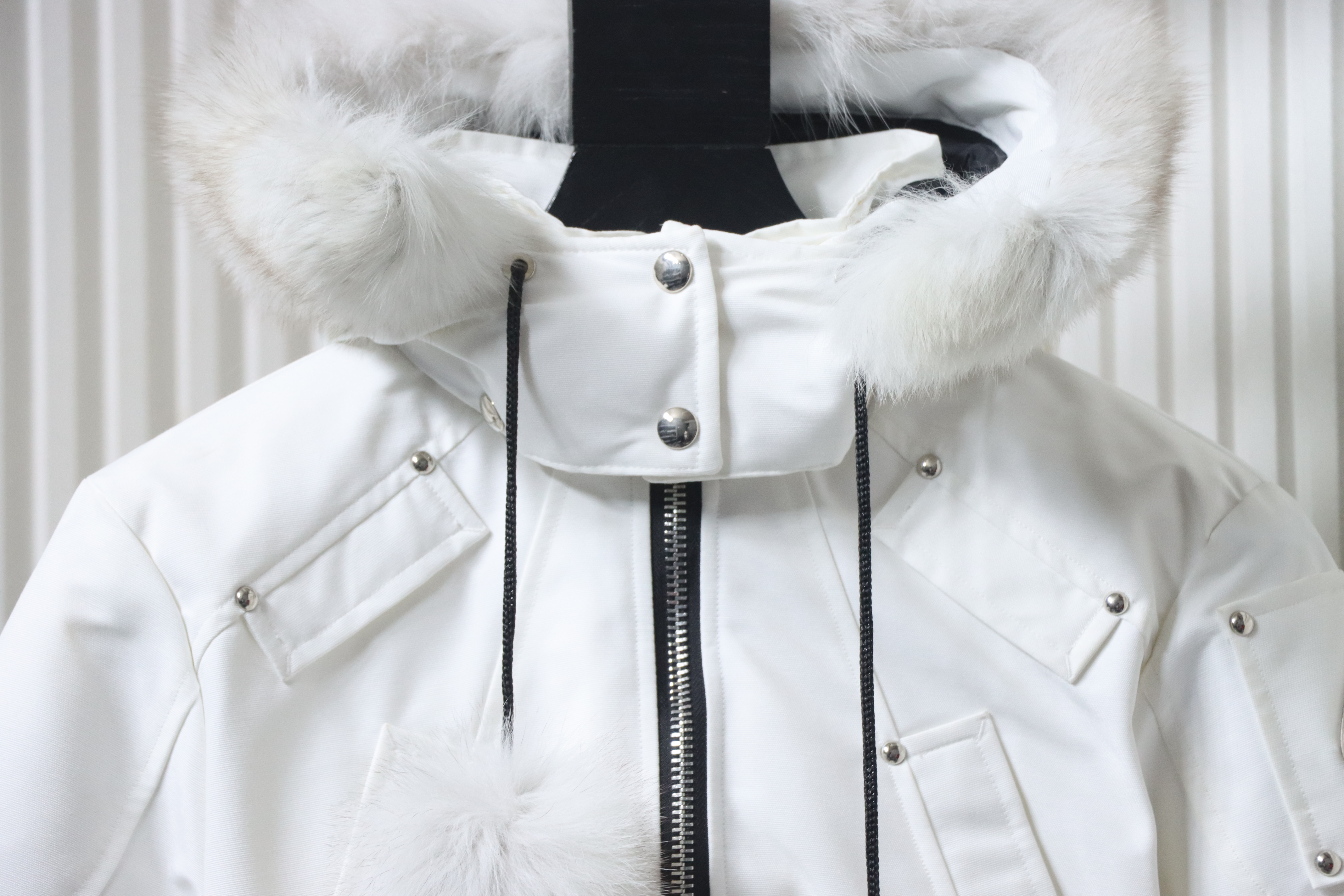 Moose Knuckles 03 Stirling White Pom-Pom Women's Down Jacket