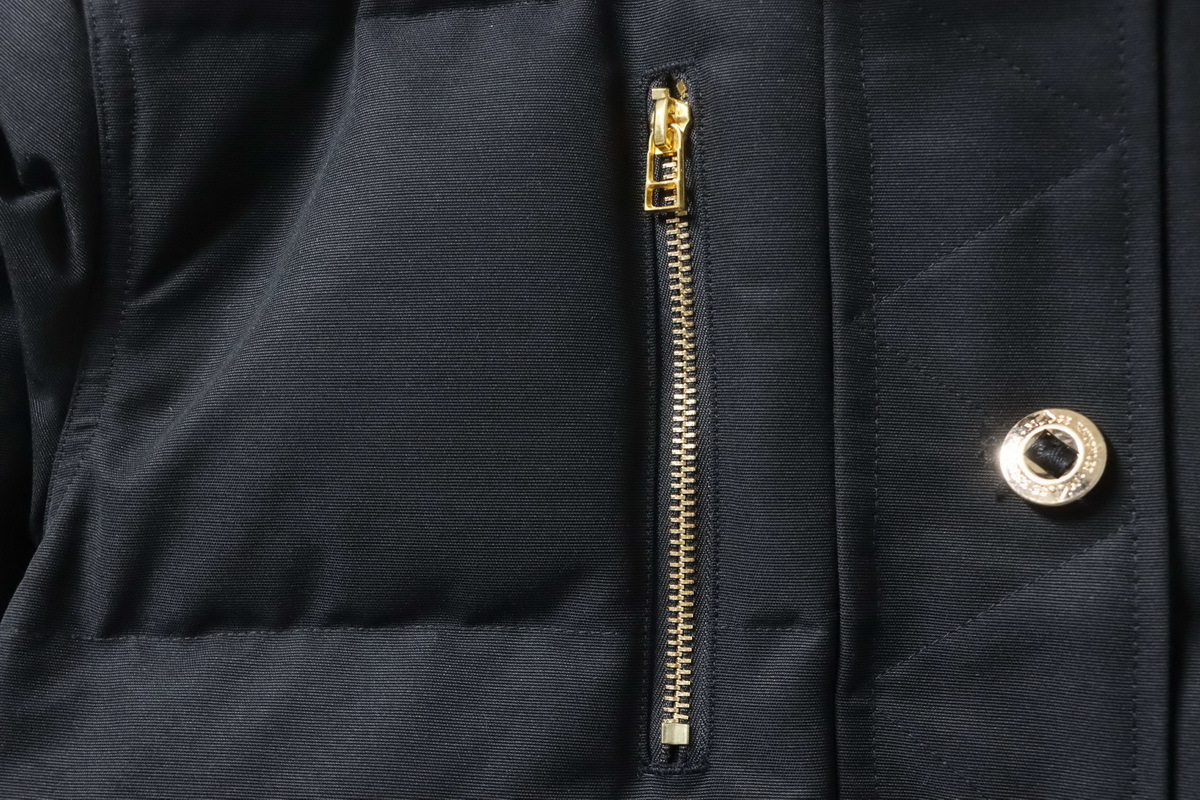 Moose Knuckles 05 Women's Gold Scissors Black Down Jacket