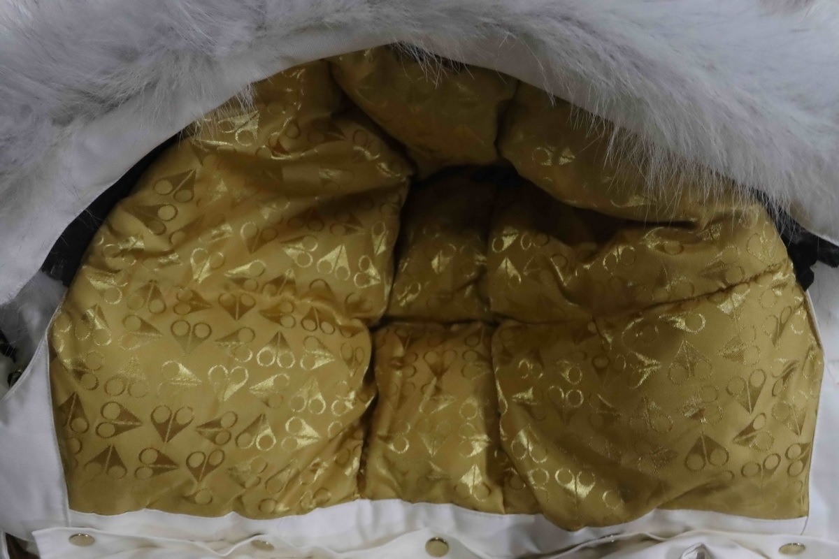 Moose Knuckles 05 Women's Gold Scissors White Down Jacket