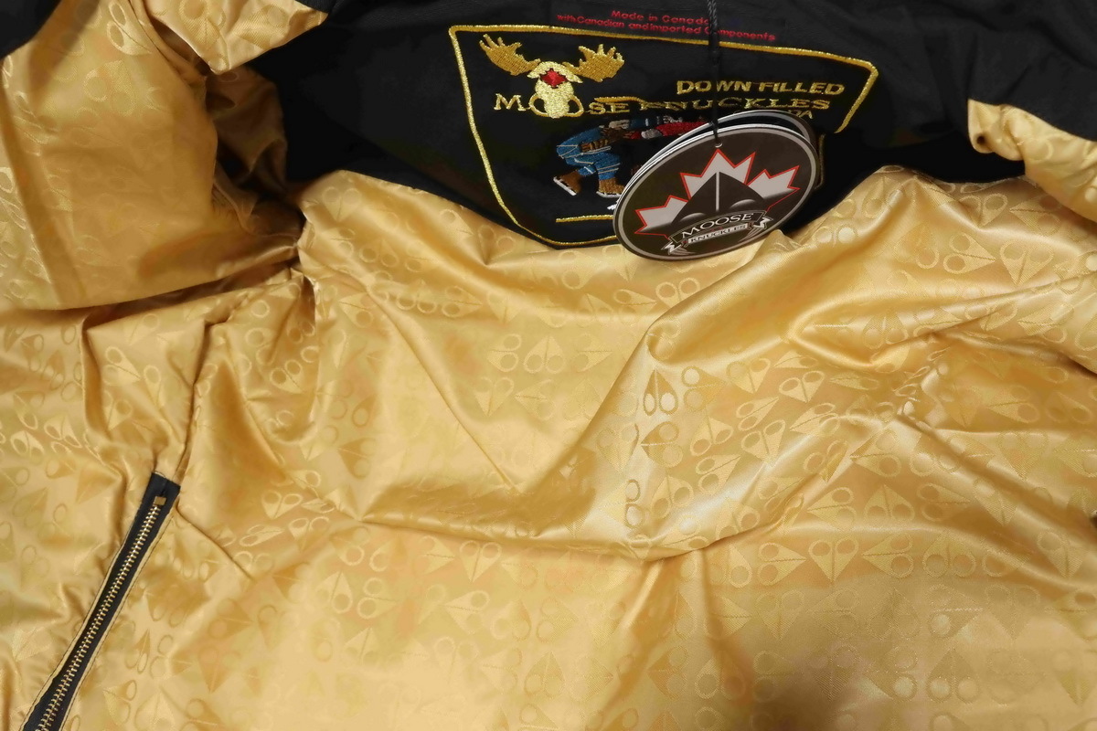 Moose Knuckles 06 Gold Scissors Black Classic Down Jacket