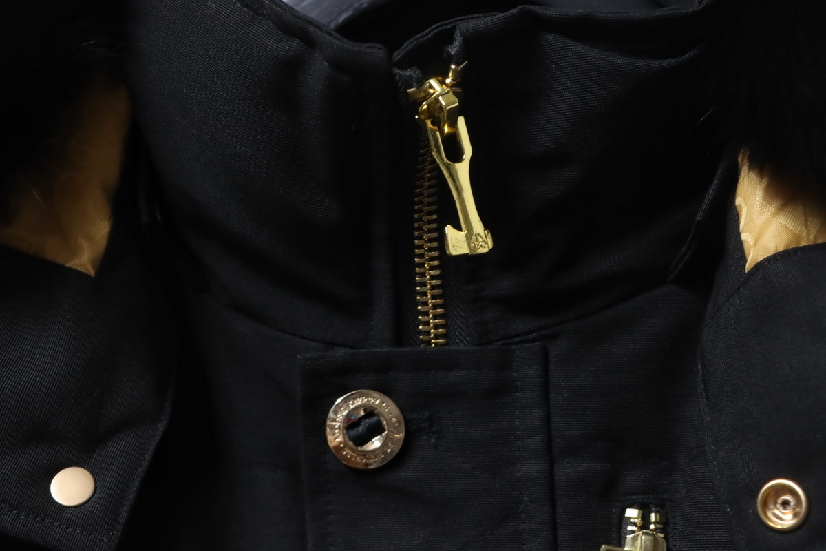 Moose Knuckles 06 Gold Scissors Black Classic Down Jacket