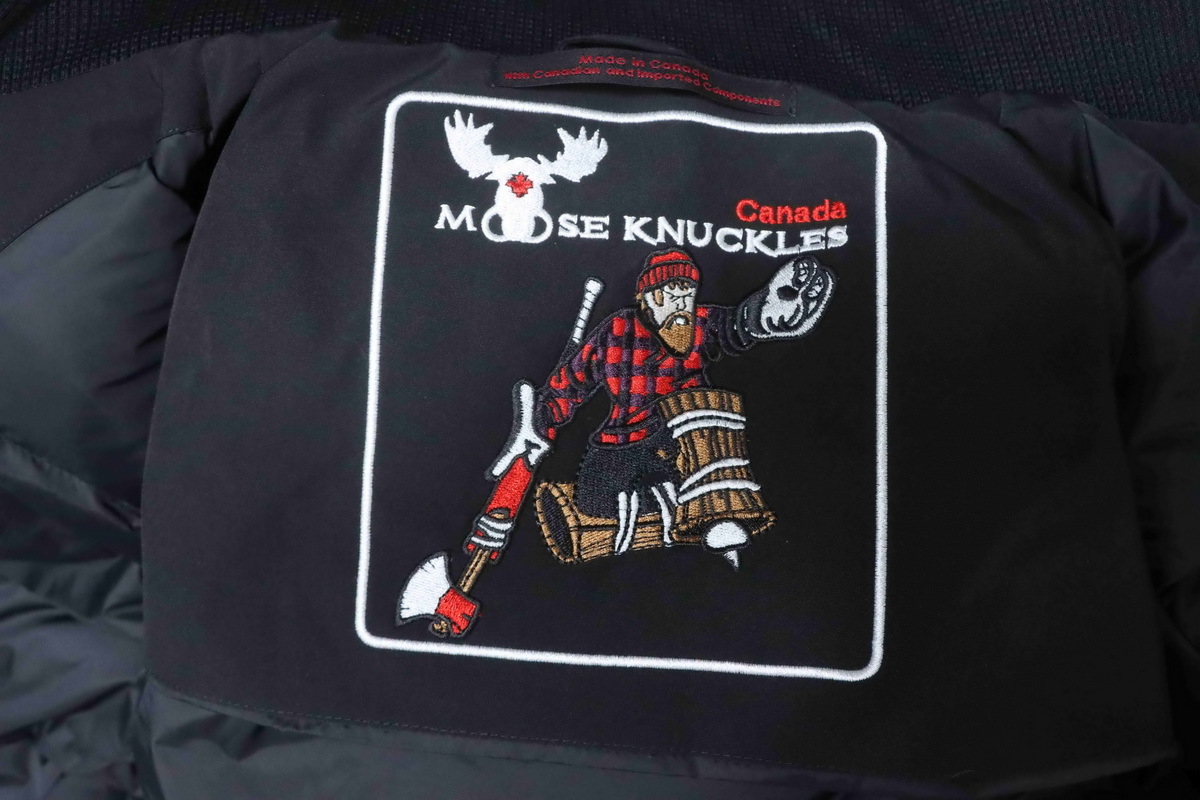 Moose Knuckles Celebrity Style Black Multi-Pocket Down Jacket