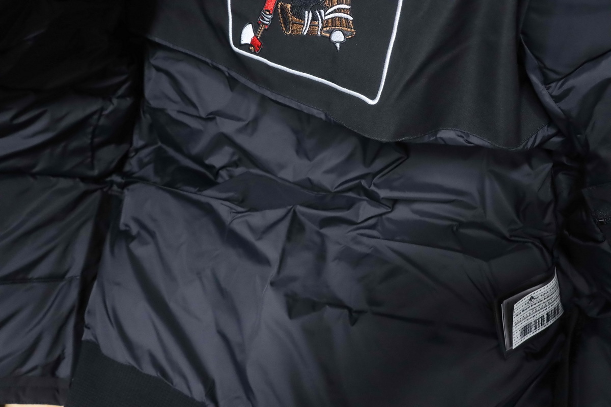 Moose Knuckles Celebrity Style Black Multi-Pocket Down Jacket