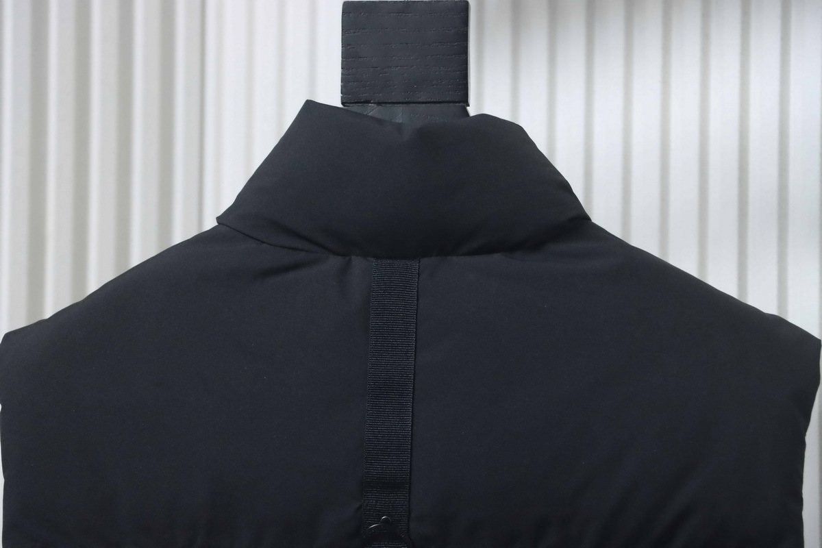 Moose Knuckles Glossy Black Goose Down Vest
