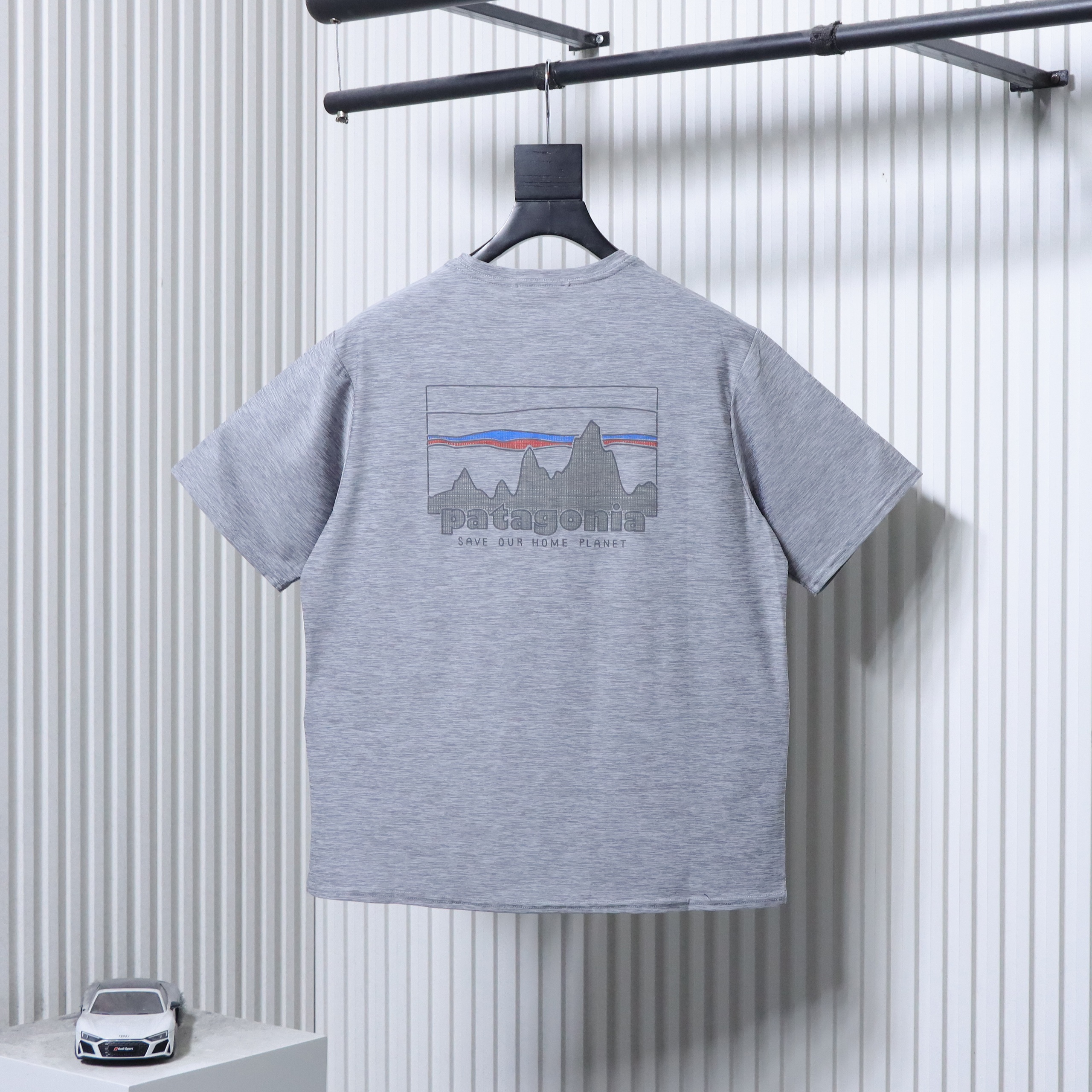 Patagonia C1 Mountain Short Light Gray Sleeve T-Shirt