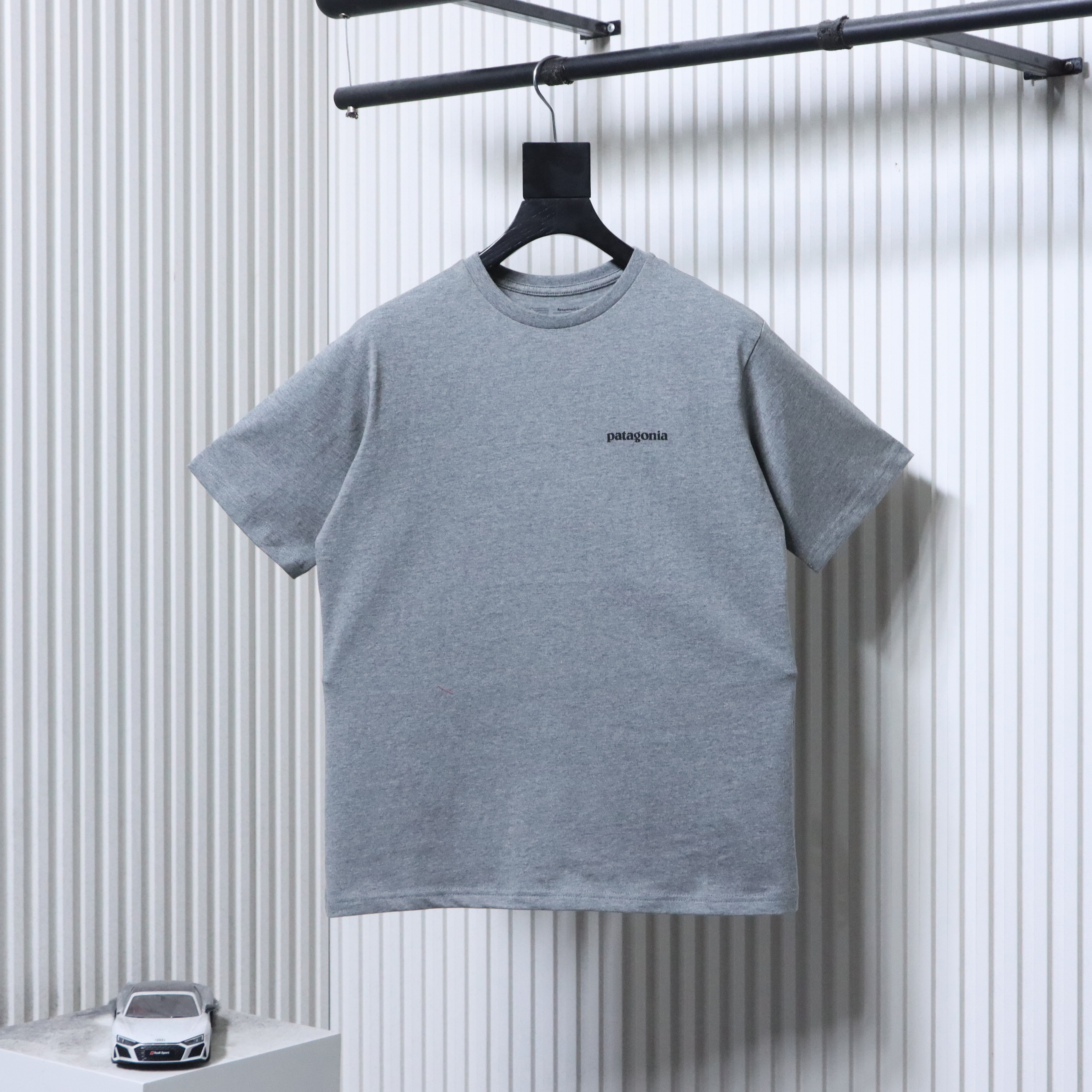 Patagonia P-6 Gray Letter Short Sleeve T-Shirt