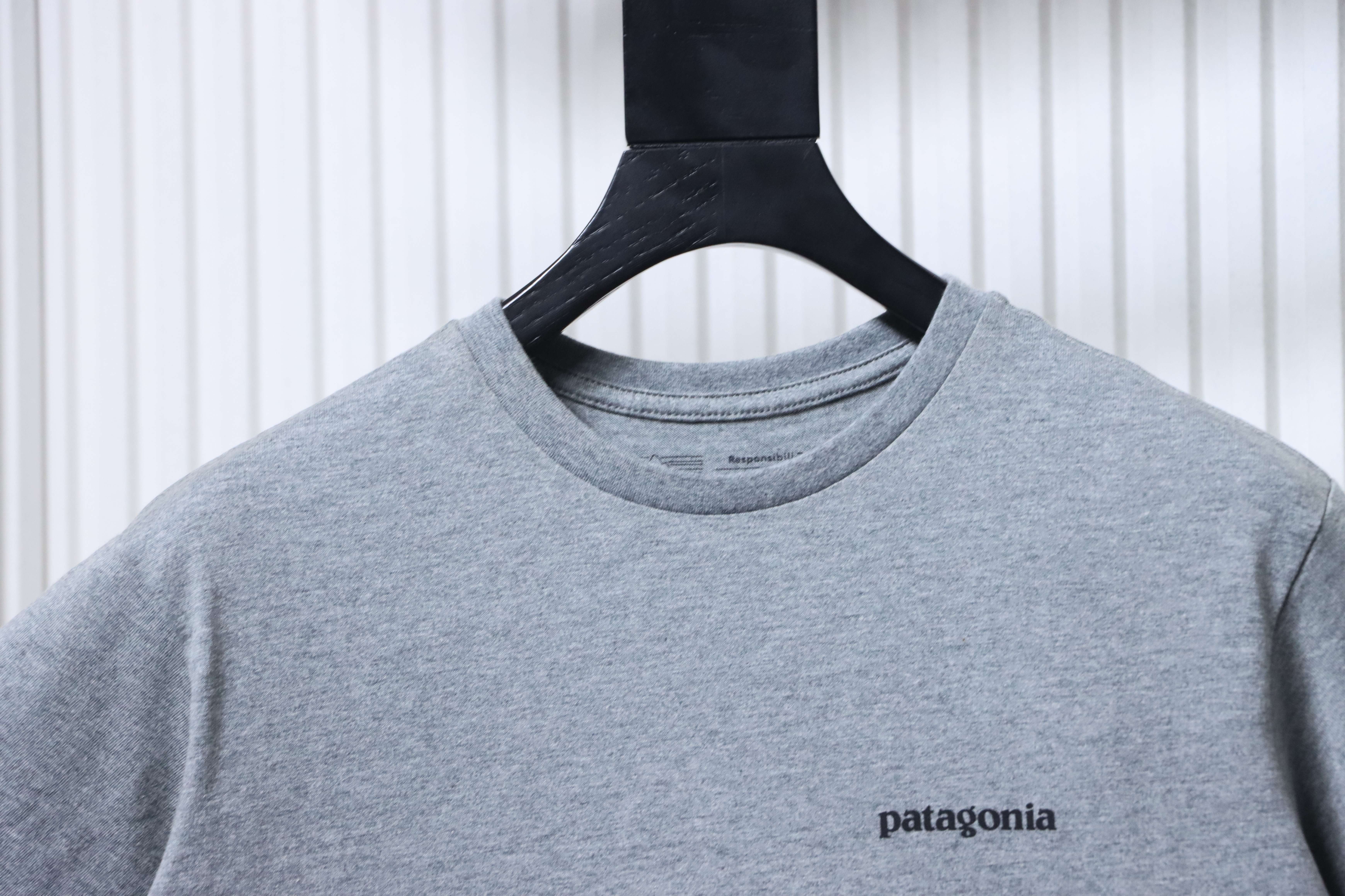 Patagonia P-6 Gray Letter Short Sleeve T-Shirt