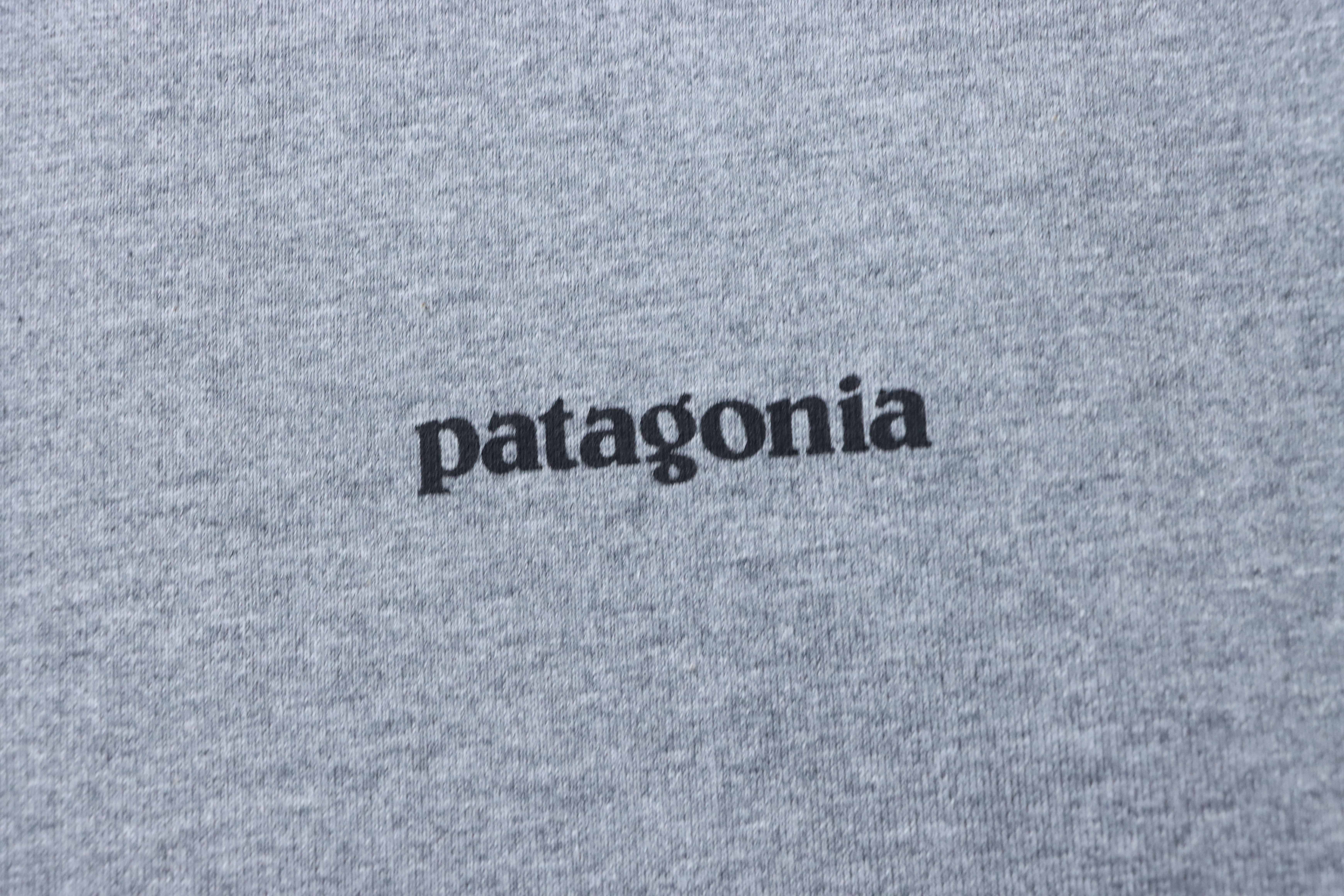 Patagonia P-6 Gray Letter Short Sleeve T-Shirt