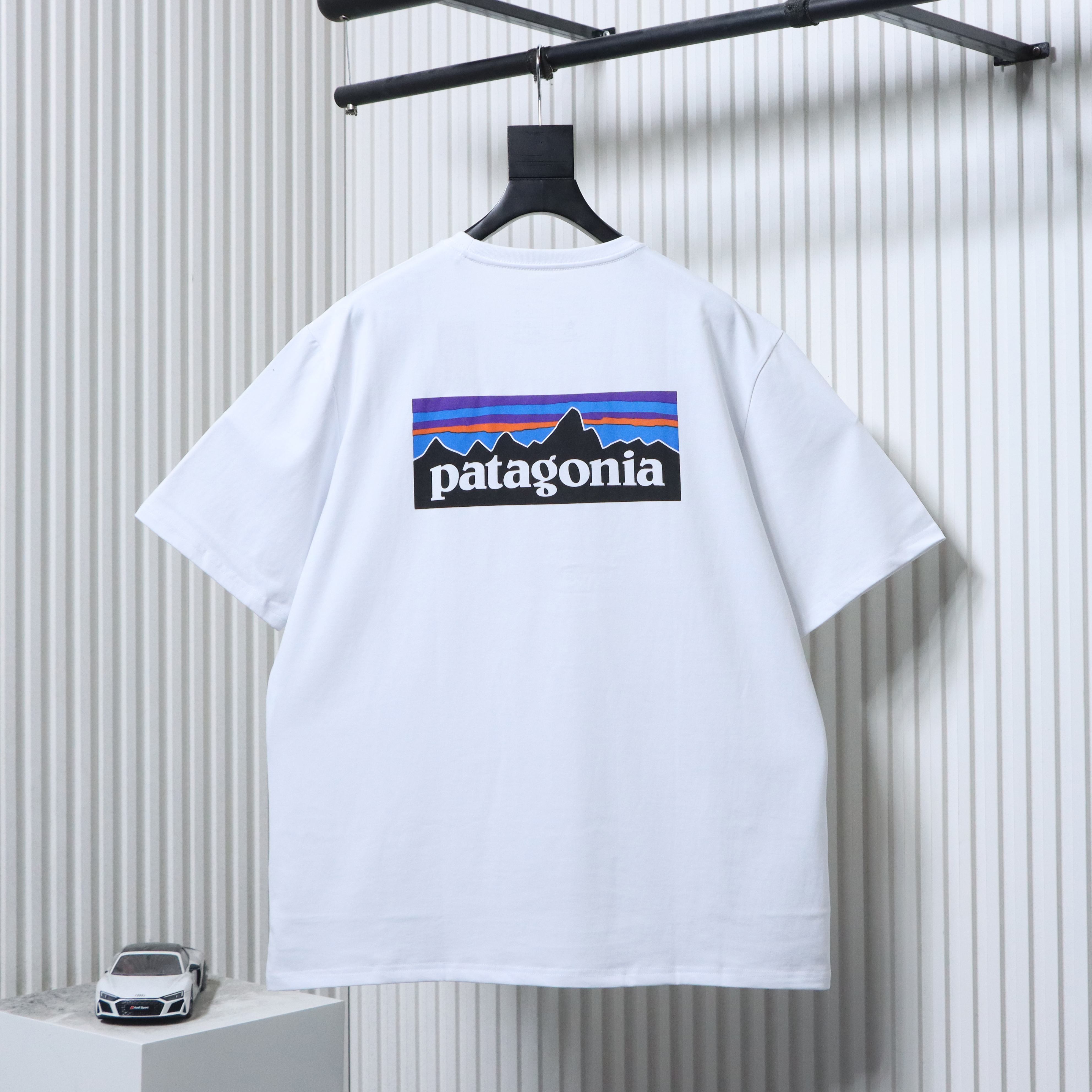 Patagonia P-6 Logo Responsibili Logo Printed Short White Sleeve T-Shirt