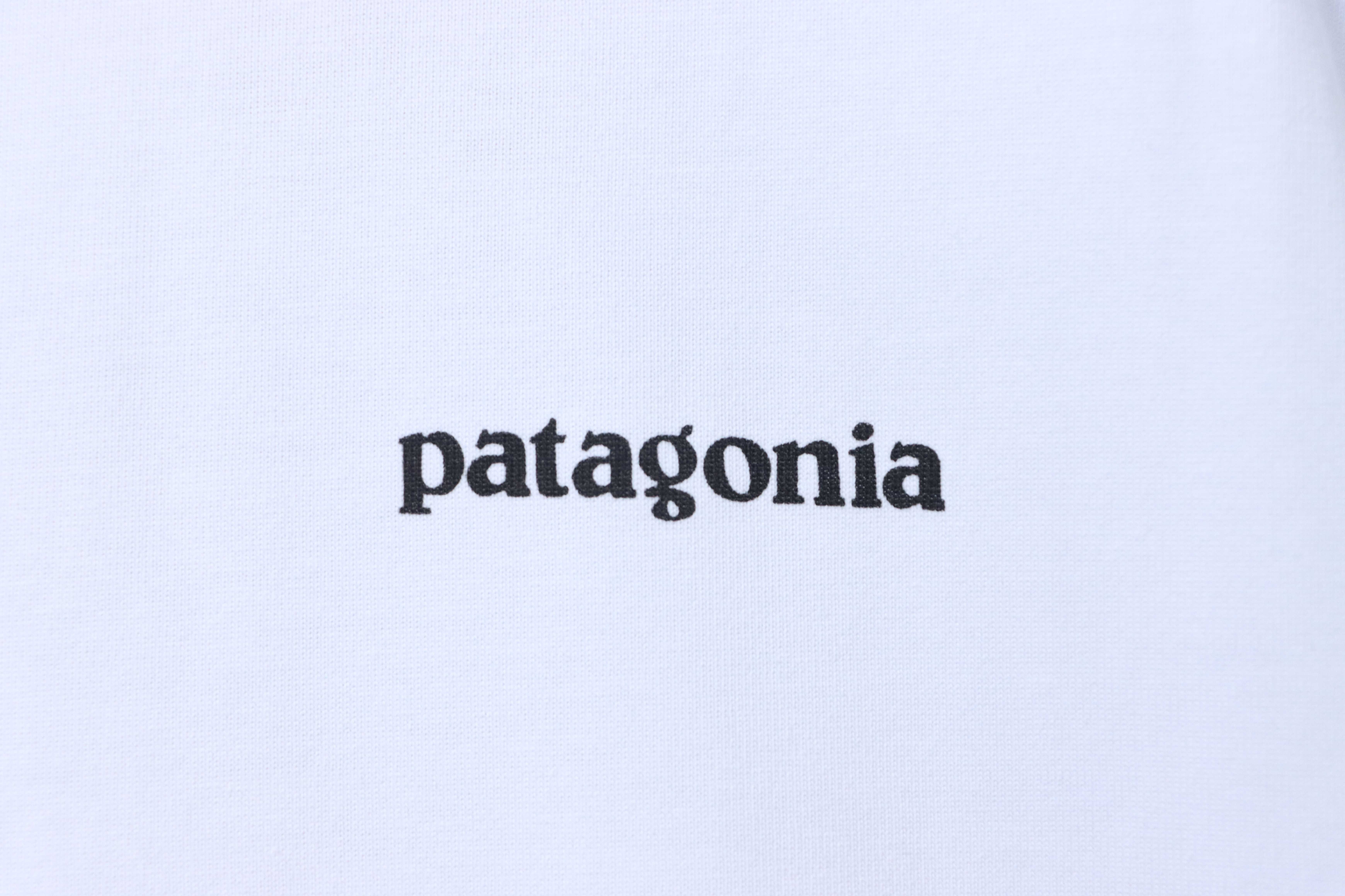 Patagonia P-6 Logo Responsibili Logo Printed Short White Sleeve T-Shirt