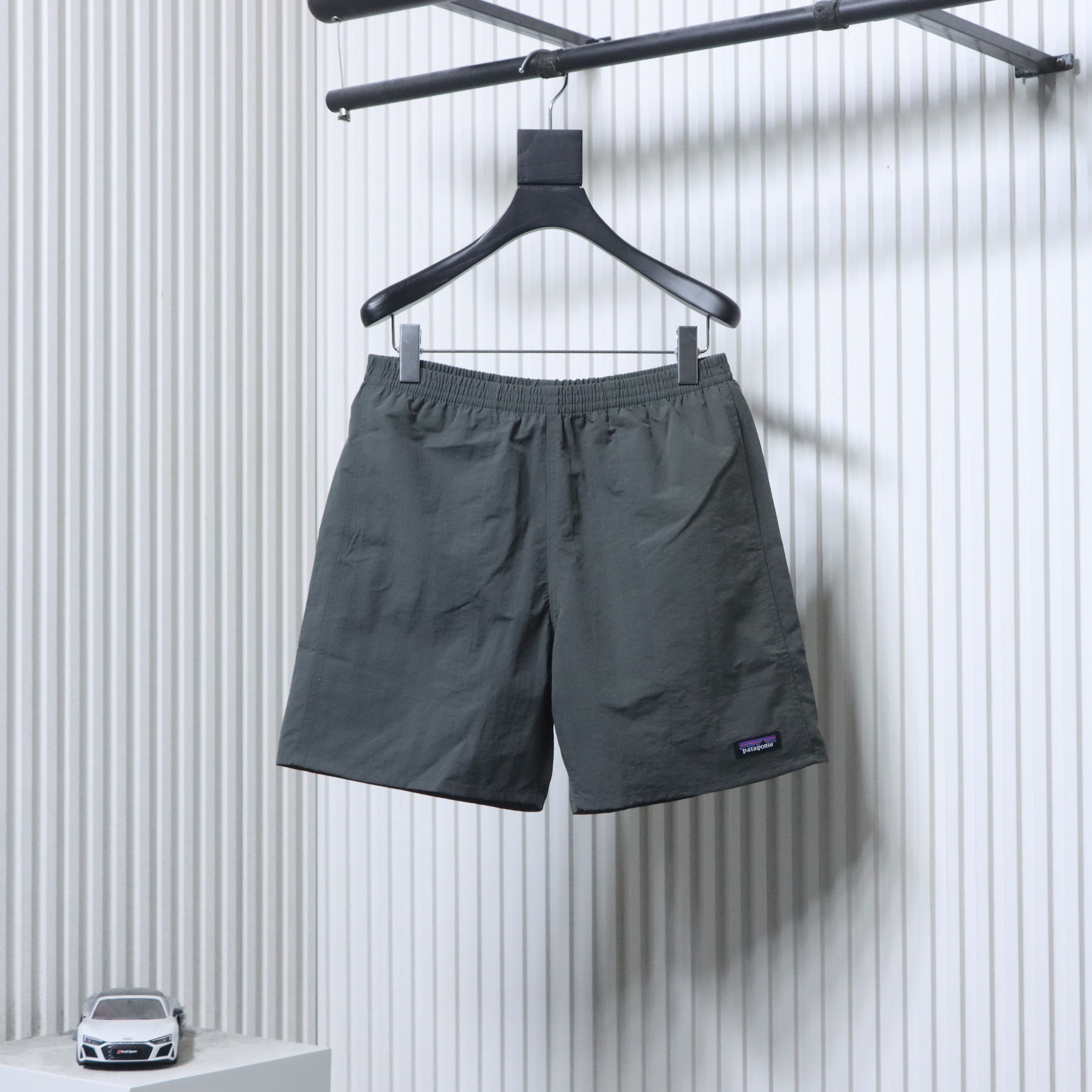 Patagonia P-6 Logo Responsibili Logo Shorts Grey