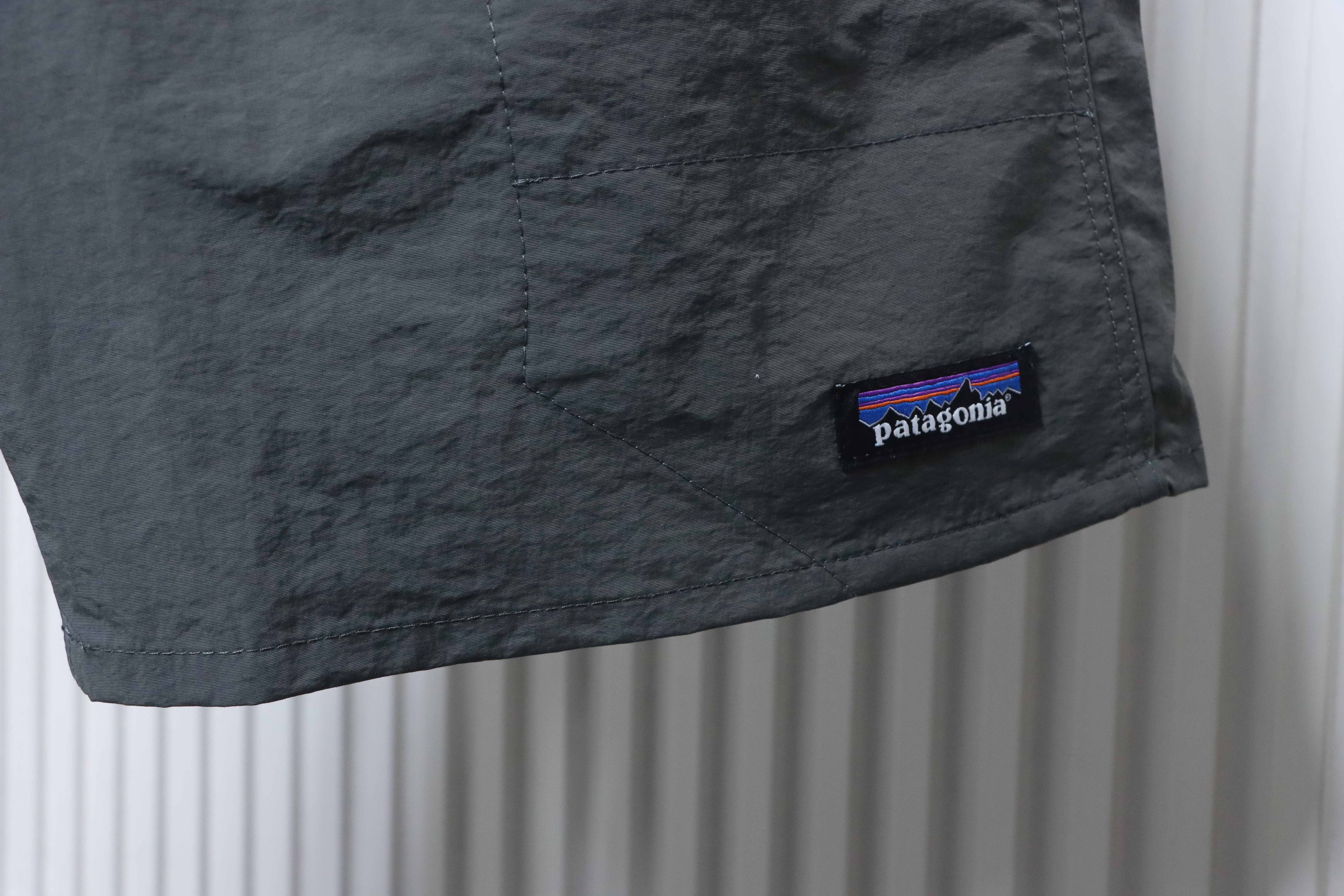 Patagonia P-6 Logo Responsibili Logo Shorts Grey