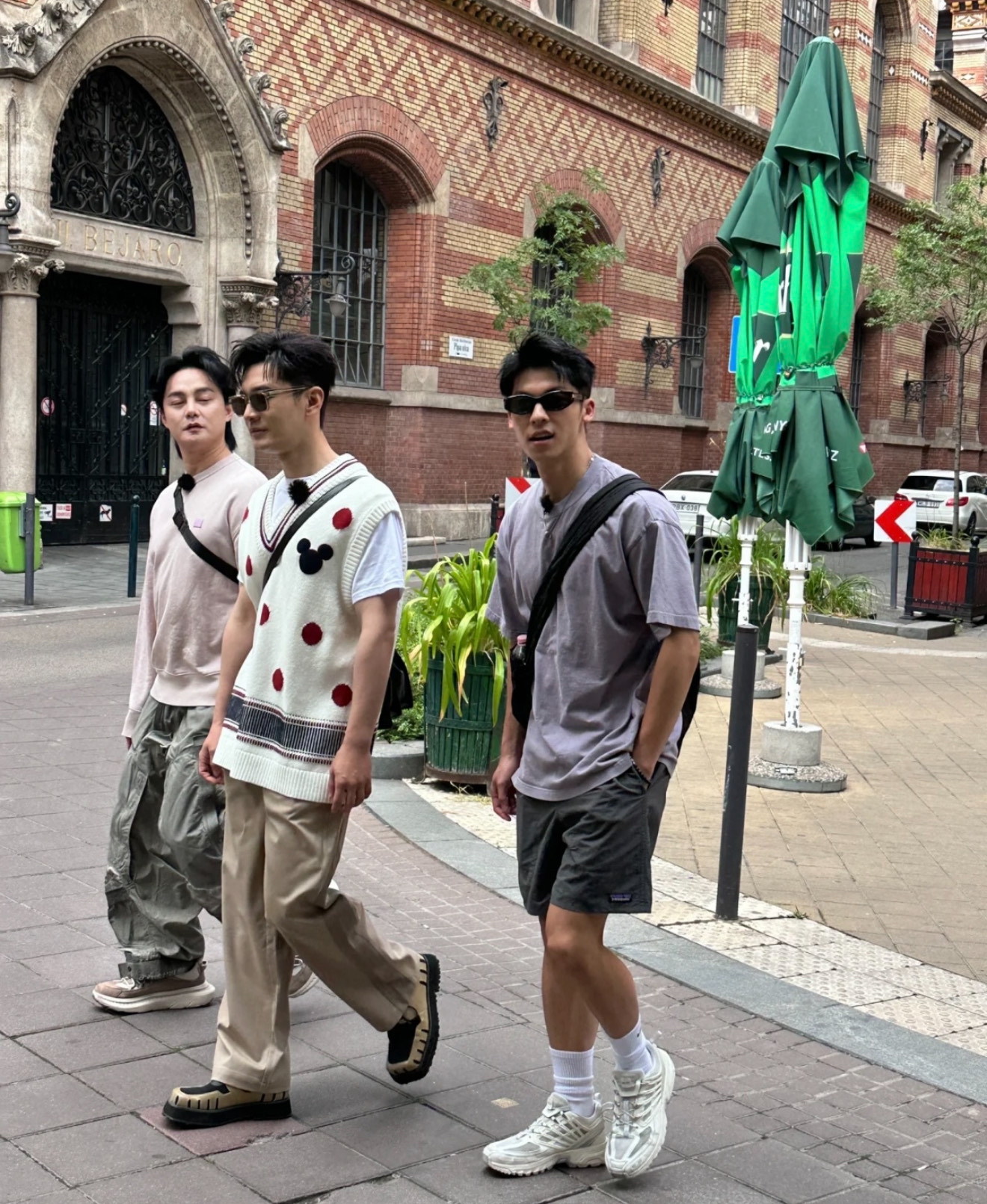 Patagonia P-6 Logo Responsibili Logo Shorts Grey