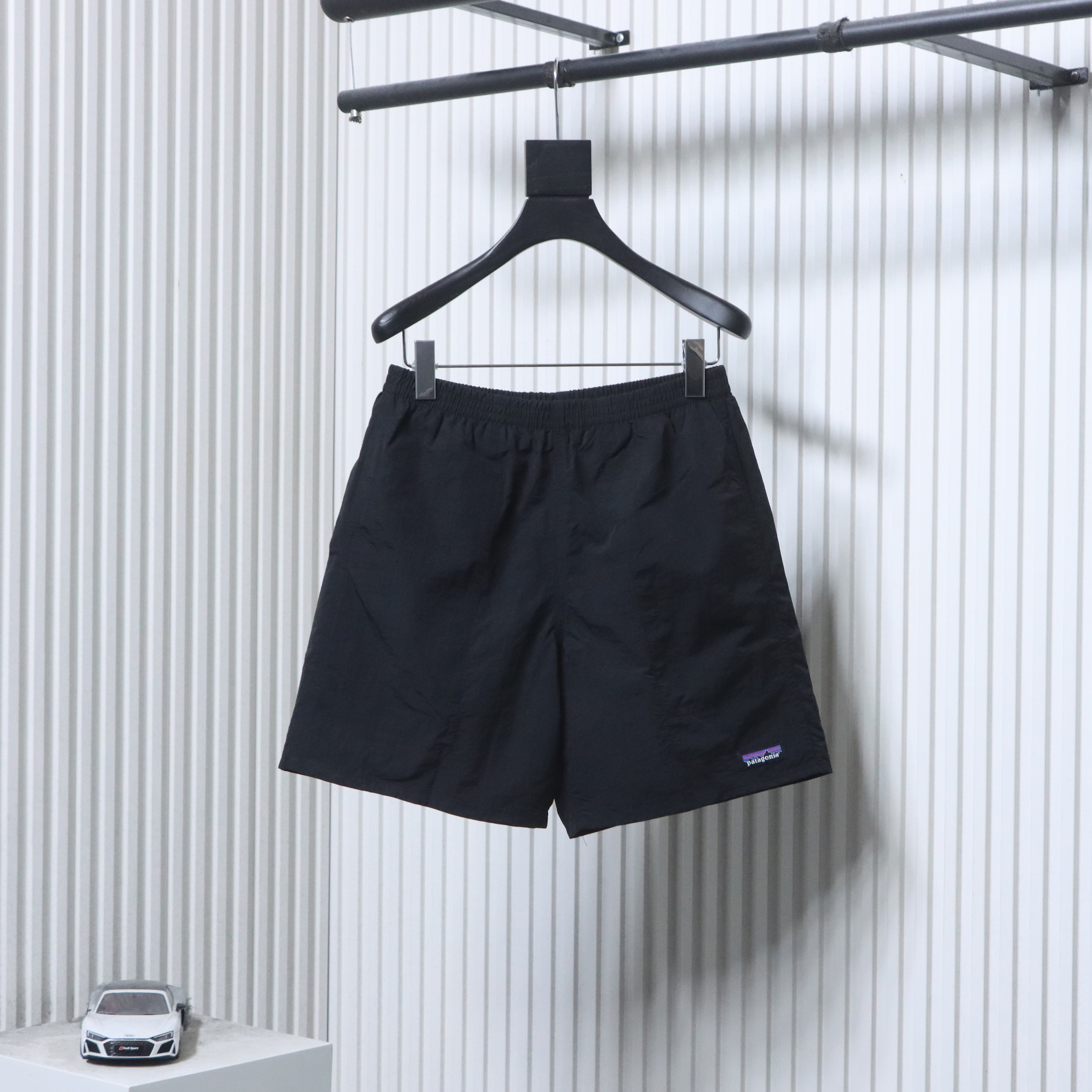 Patagonia P-6 Logo Responsibili Logo Shorts Black