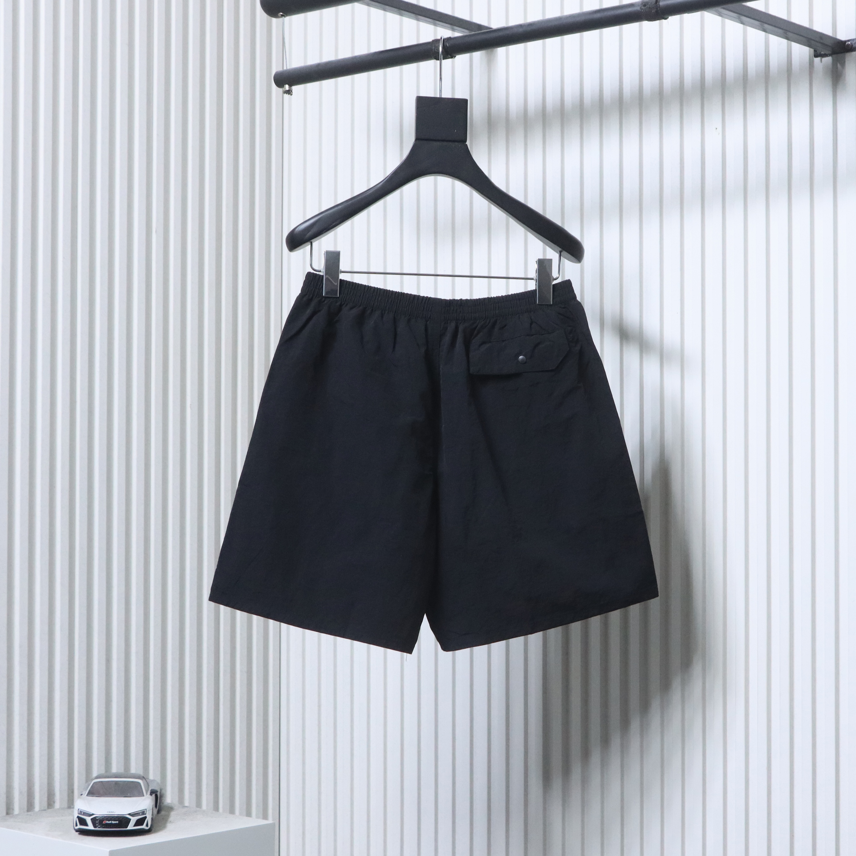 Patagonia P-6 Logo Responsibili Logo Shorts Black