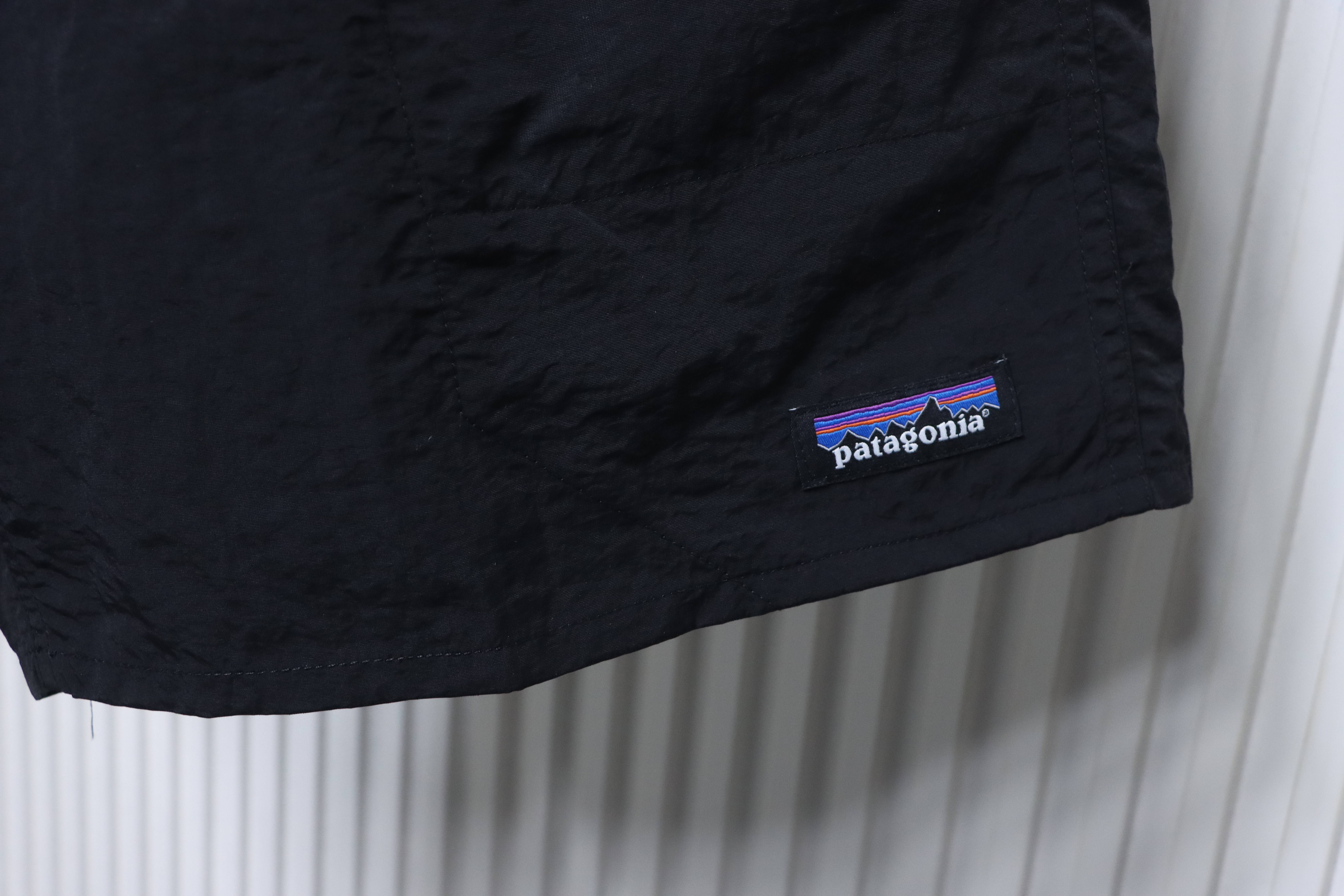 Patagonia P-6 Logo Responsibili Logo Shorts Black