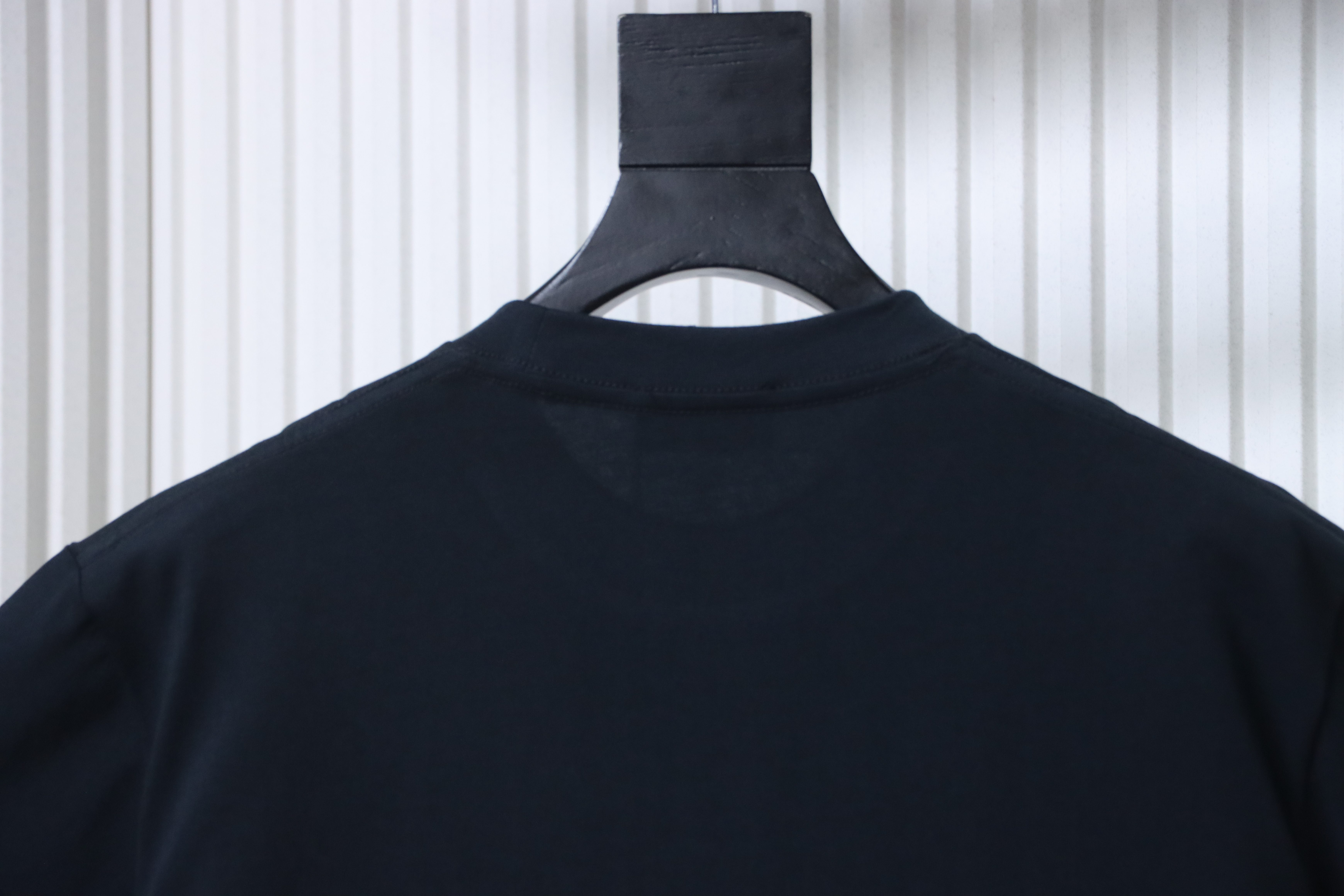 Balenciaga 24SS New 520 Limited .wifi Heart Short Sleeve T-Shirt Style 2