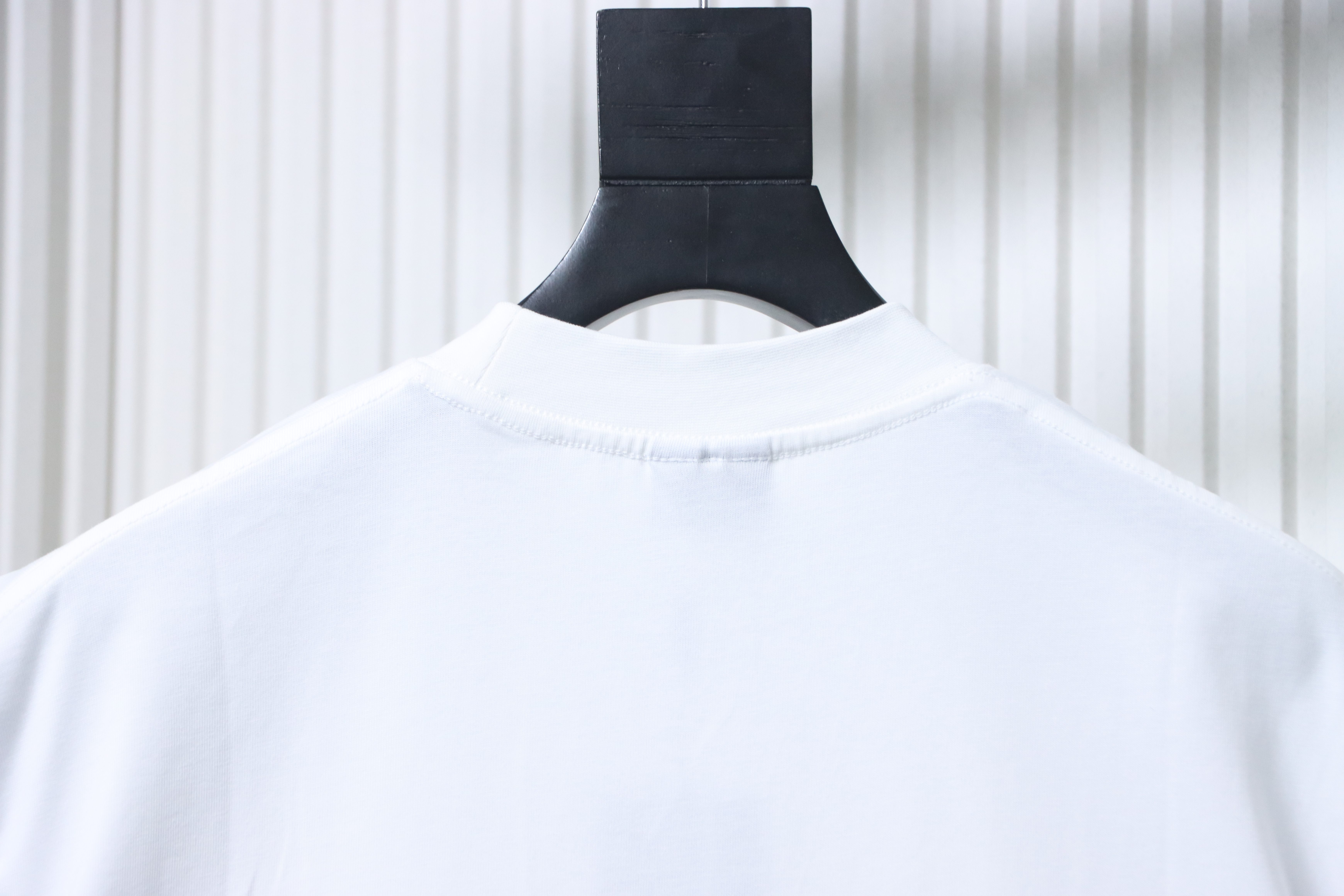 Balenciaga 24SS New 520 Limited .wifi Heart Short Sleeve T-Shirt Style 3
