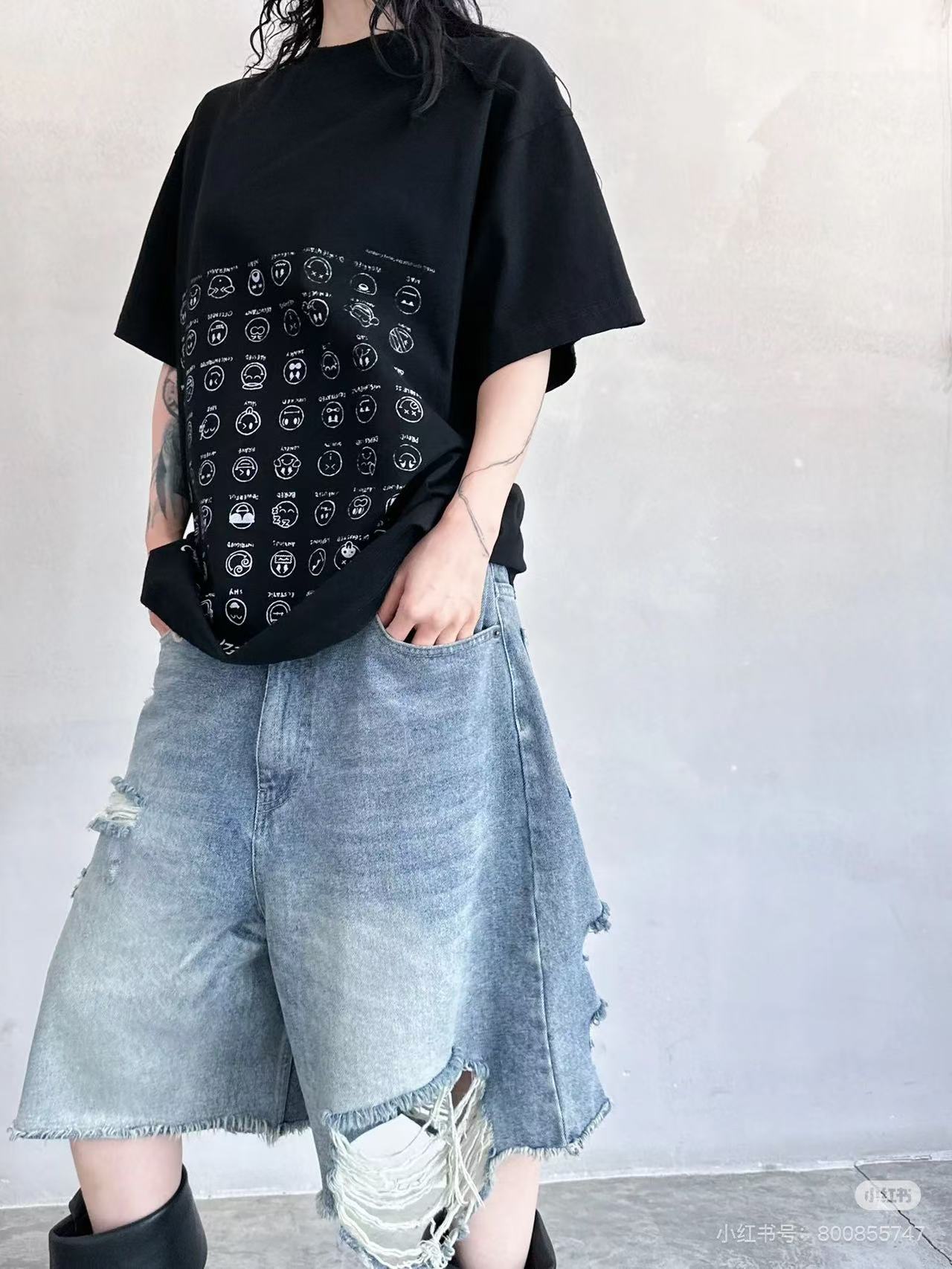 Balenciaga 24SS New Meme Print Short Sleeve T-Shirt Style 2
