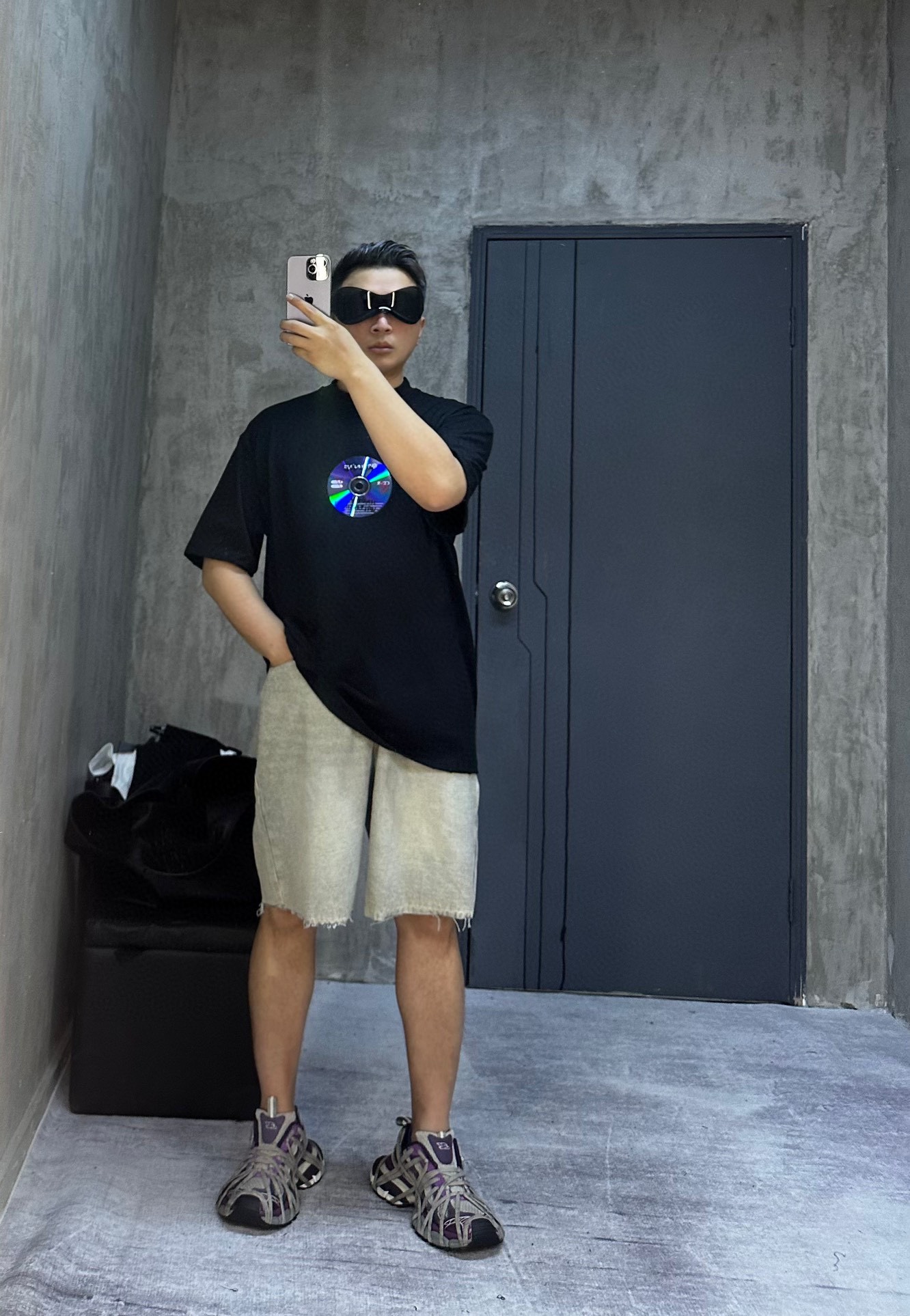 Balenciaga 24SS New Washed Distressed Shorts