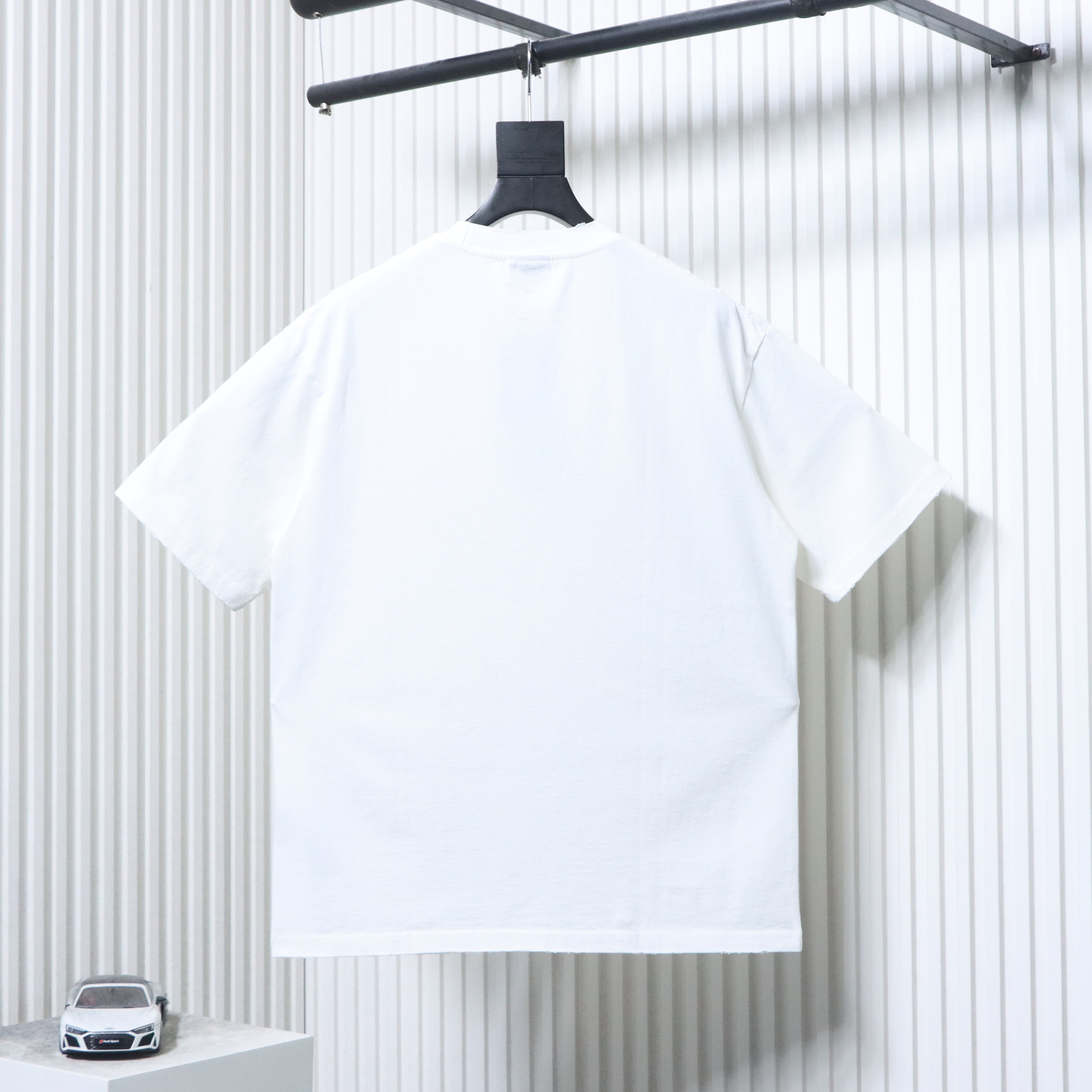 Balenciaga 25SS Double B Embroidery 3D Shadow Inkjet Logo Ripped Short Sleeve T-Shirt Style 1