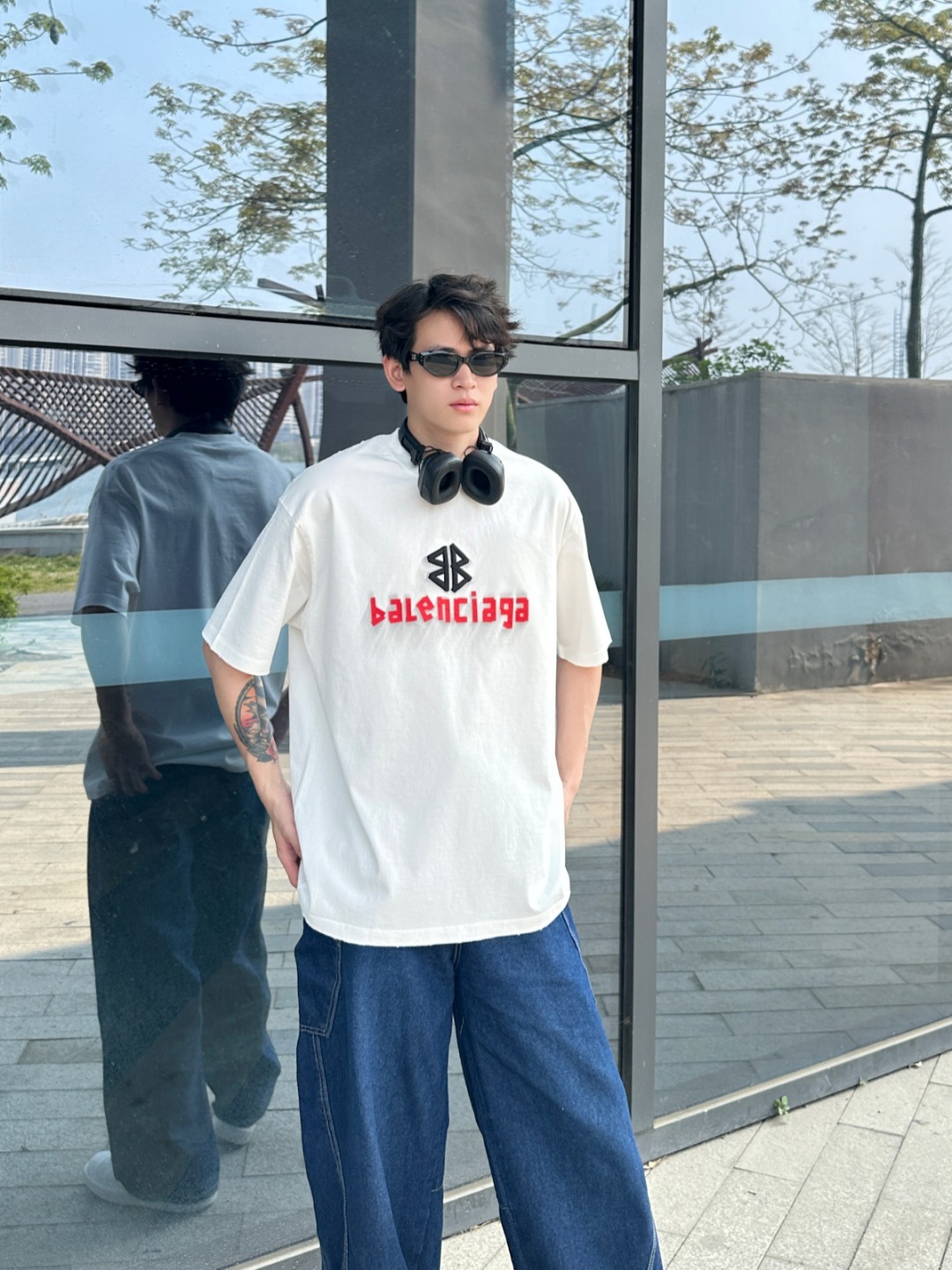 Balenciaga 25SS Double B Embroidery 3D Shadow Inkjet Logo Ripped Short Sleeve T-Shirt Style 1