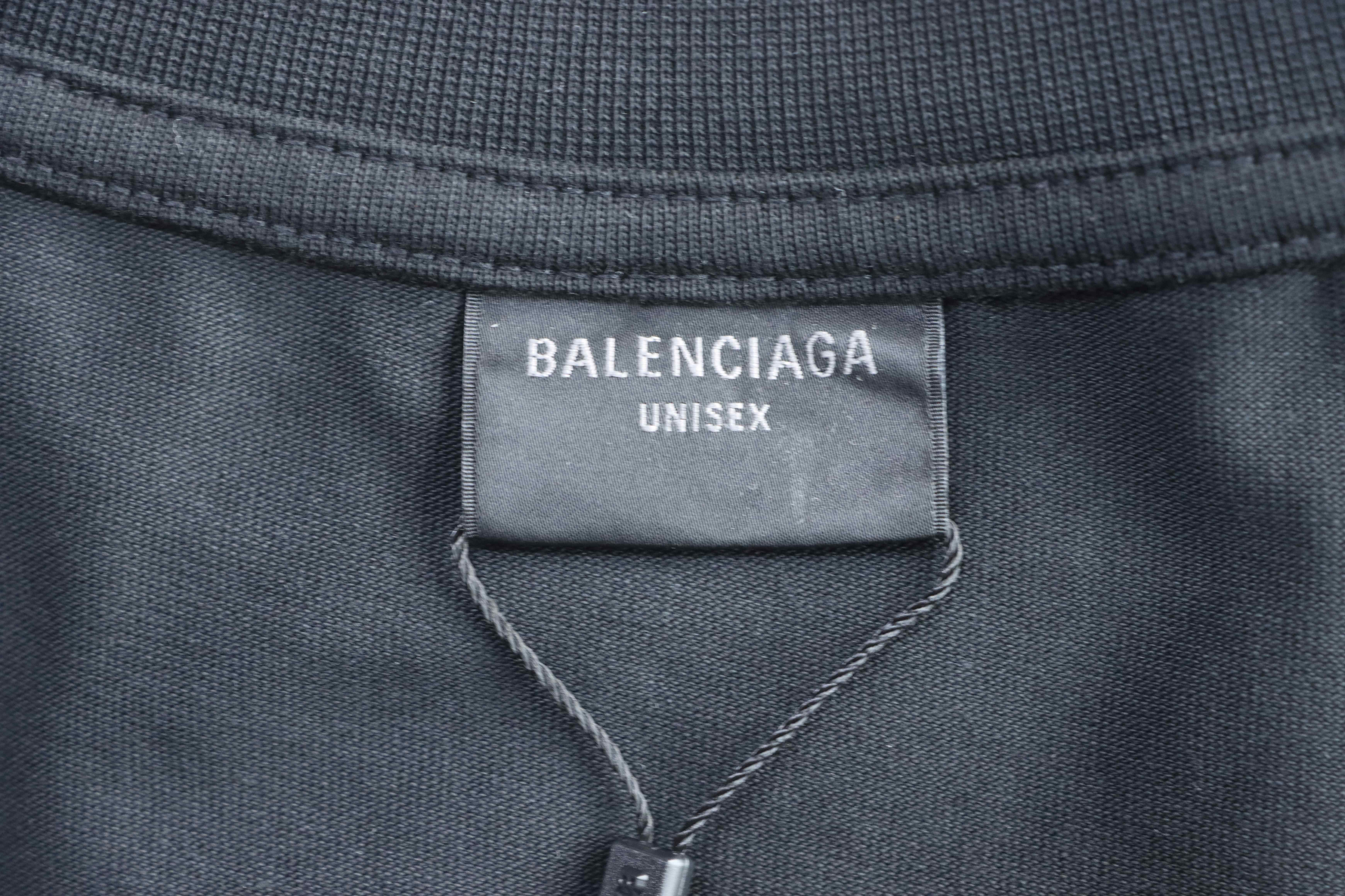 Balenciaga 25SS New Destroyed Graffiti Short Sleeve T-Shirt Style 2