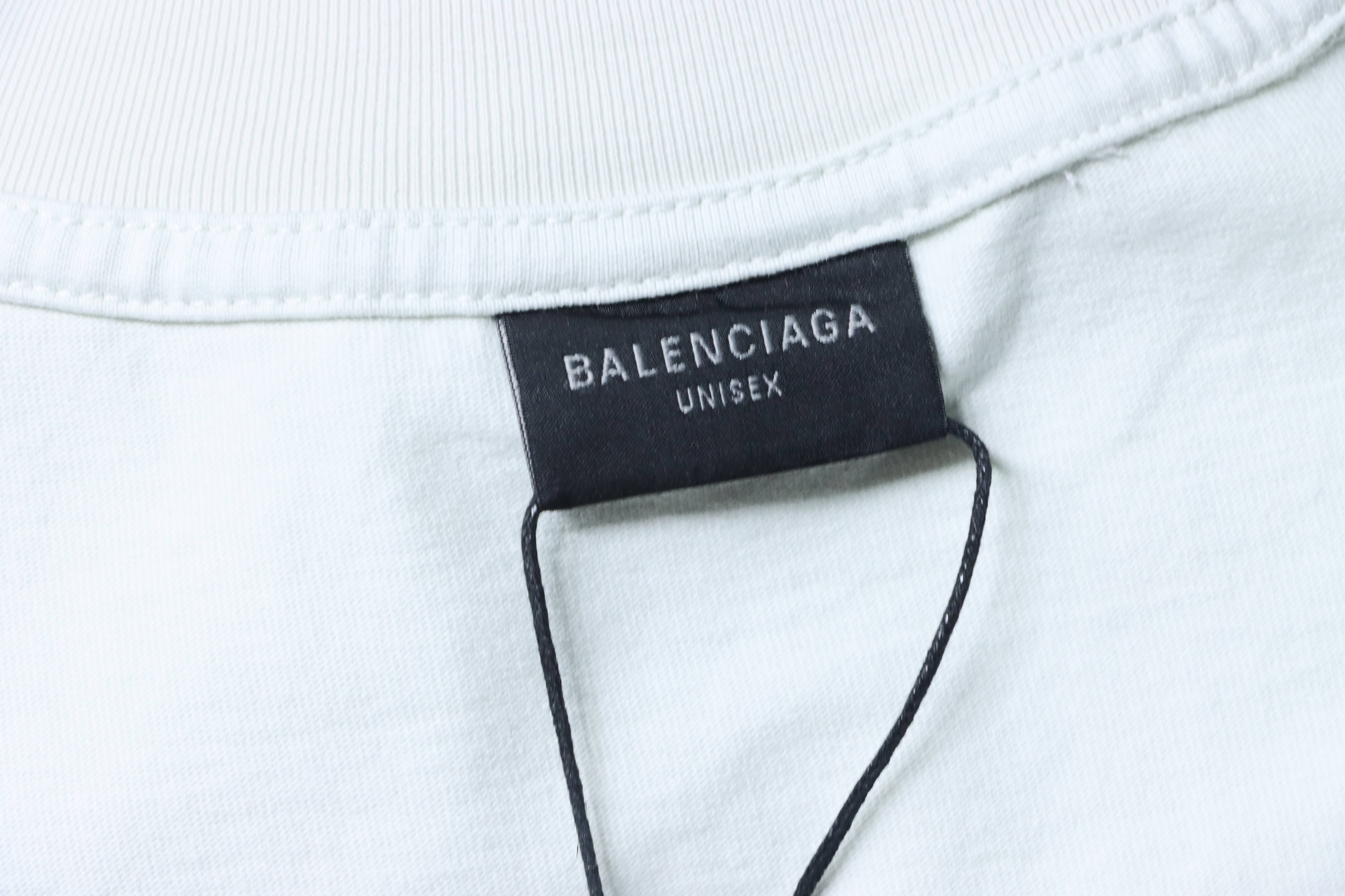 Balenciaga 25SS Reverse Letter Double B Print Washed Ripped Short Sleeve T-Shirt Style 2
