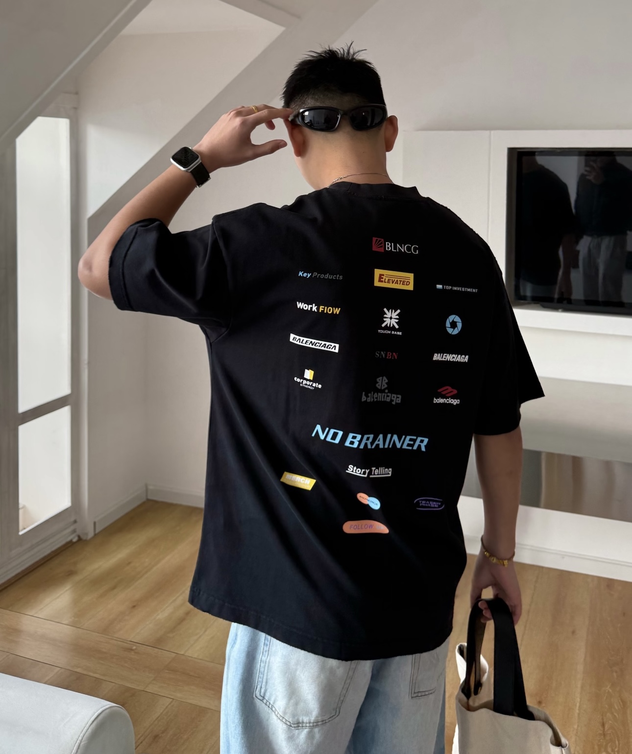 Balenciaga 26SS Back Logo Print Crewneck Short Sleeve T-Shirt Style 2