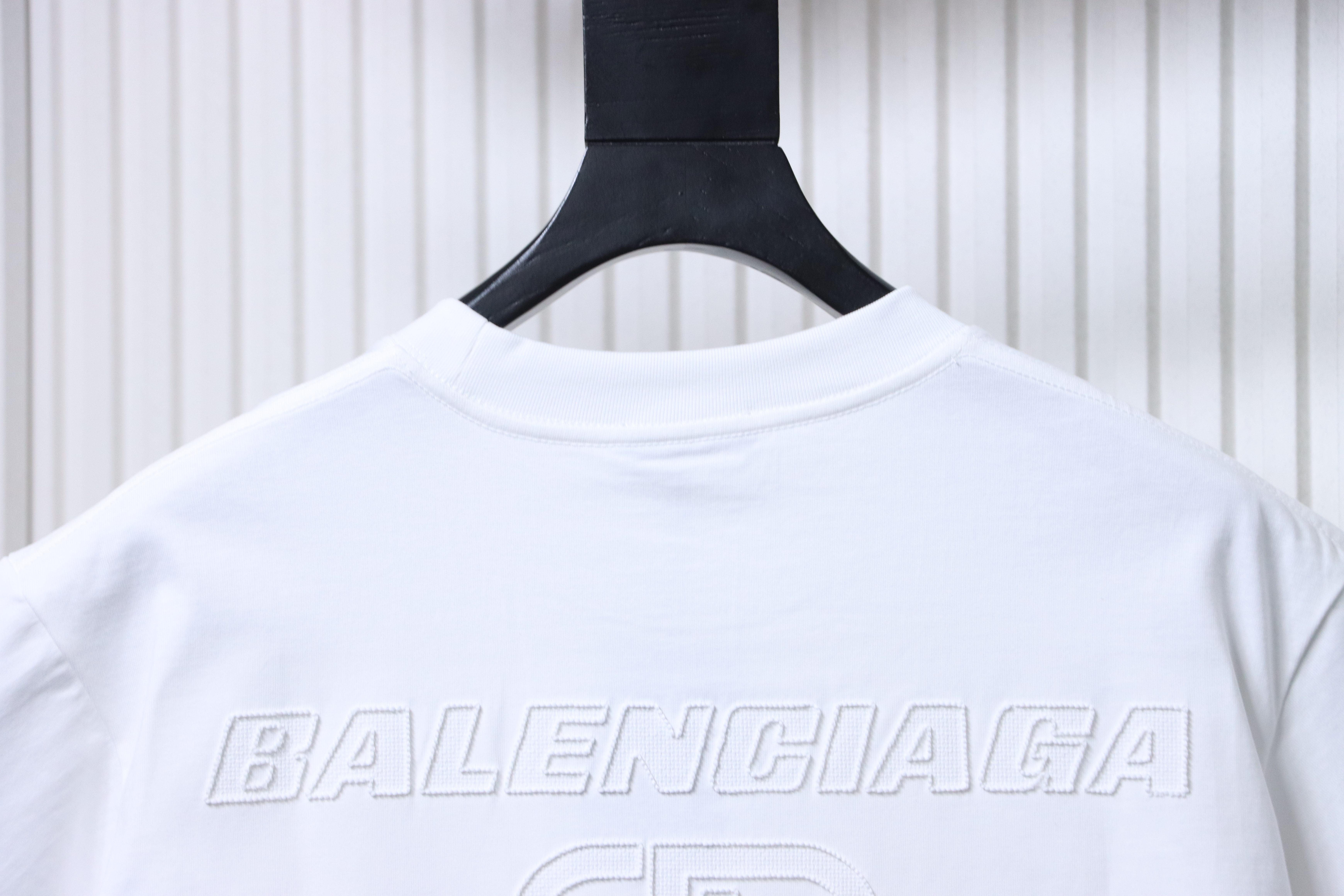 Balenciaga 26SS Chest Small Logo Logo Embroidery Crewneck Short Sleeve T-Shirt Style 2