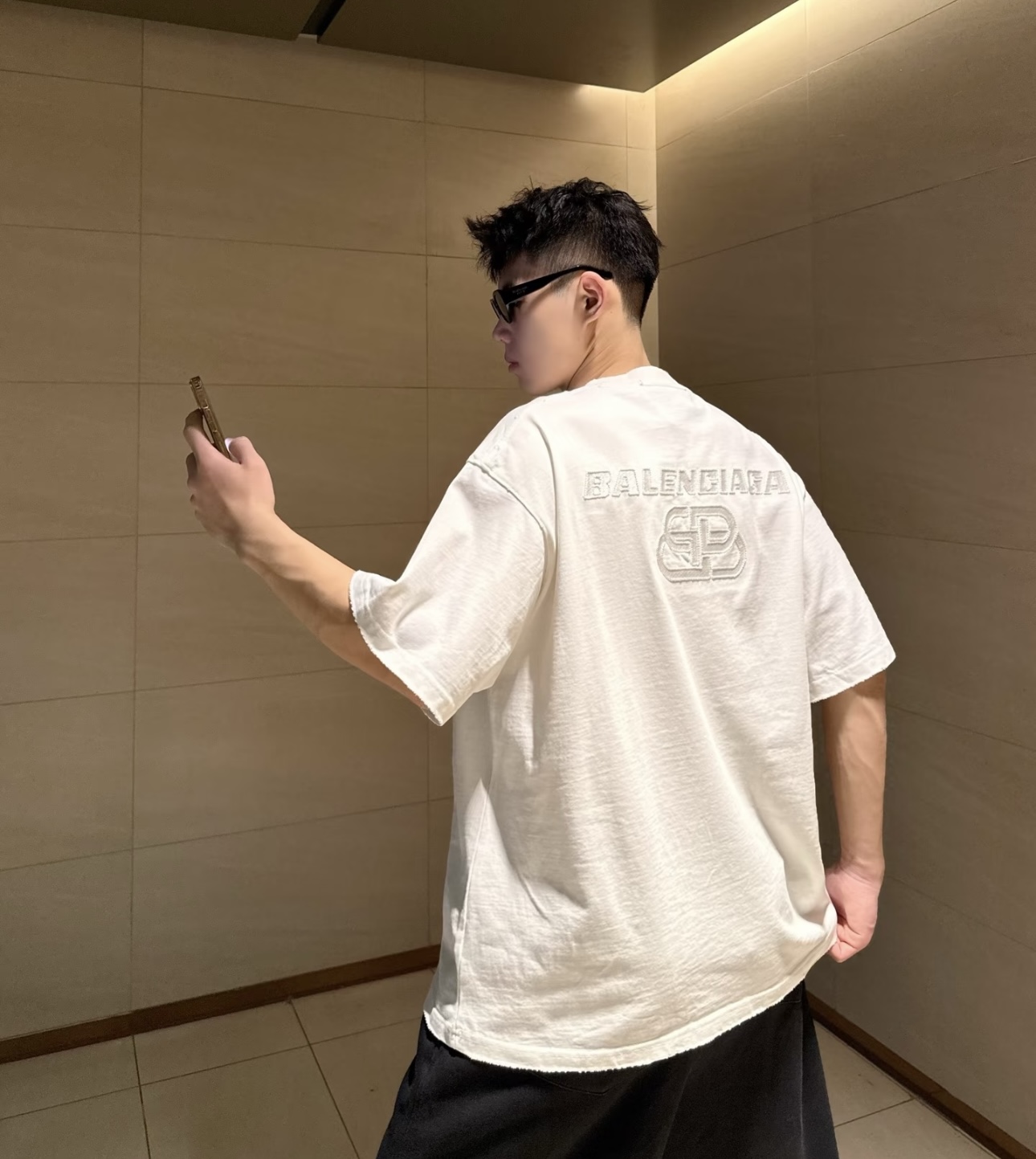 Balenciaga 26SS Chest Small Logo Logo Embroidery Crewneck Short Sleeve T-Shirt Style 2