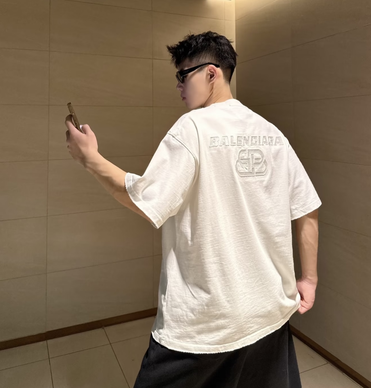 Balenciaga 26SS Chest Small Logo Logo Embroidery Crewneck Short Sleeve T-Shirt Style 2