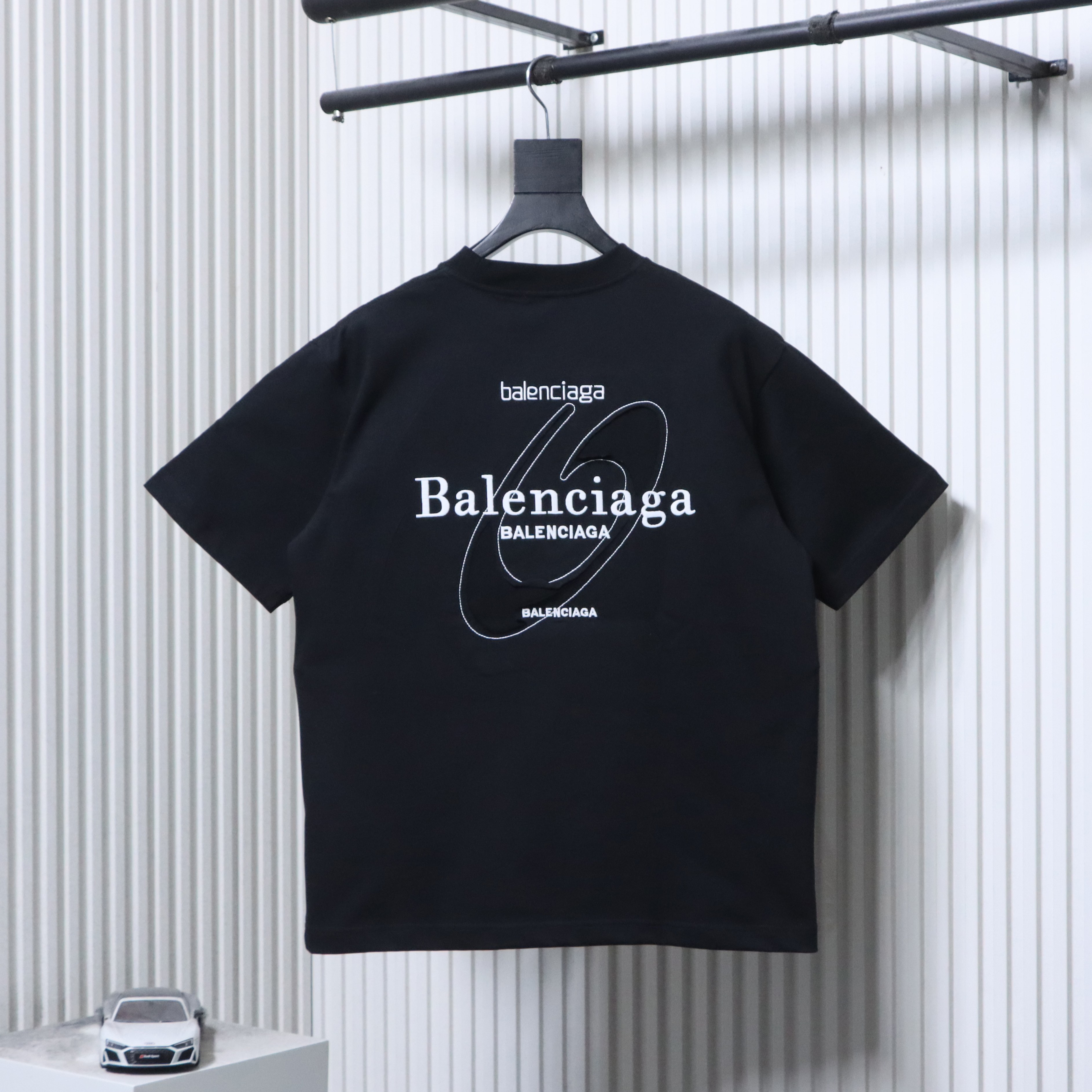 Balenciaga 26SS Destroyed Patch Embroidery Crewneck Short Sleeve T-Shirt Style 1