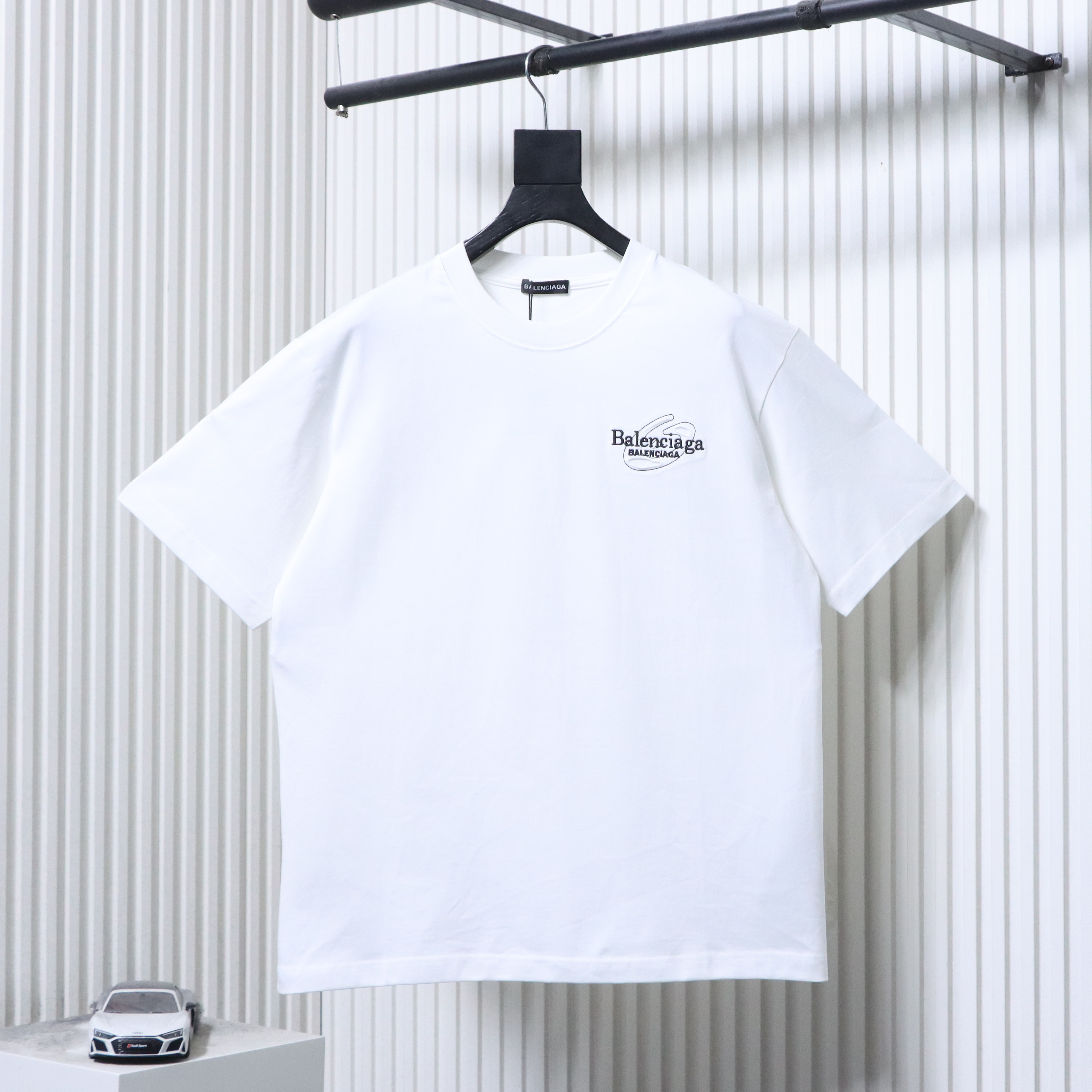 Balenciaga 26SS Destroyed Patch Embroidery Crewneck Short Sleeve T-Shirt Style 2