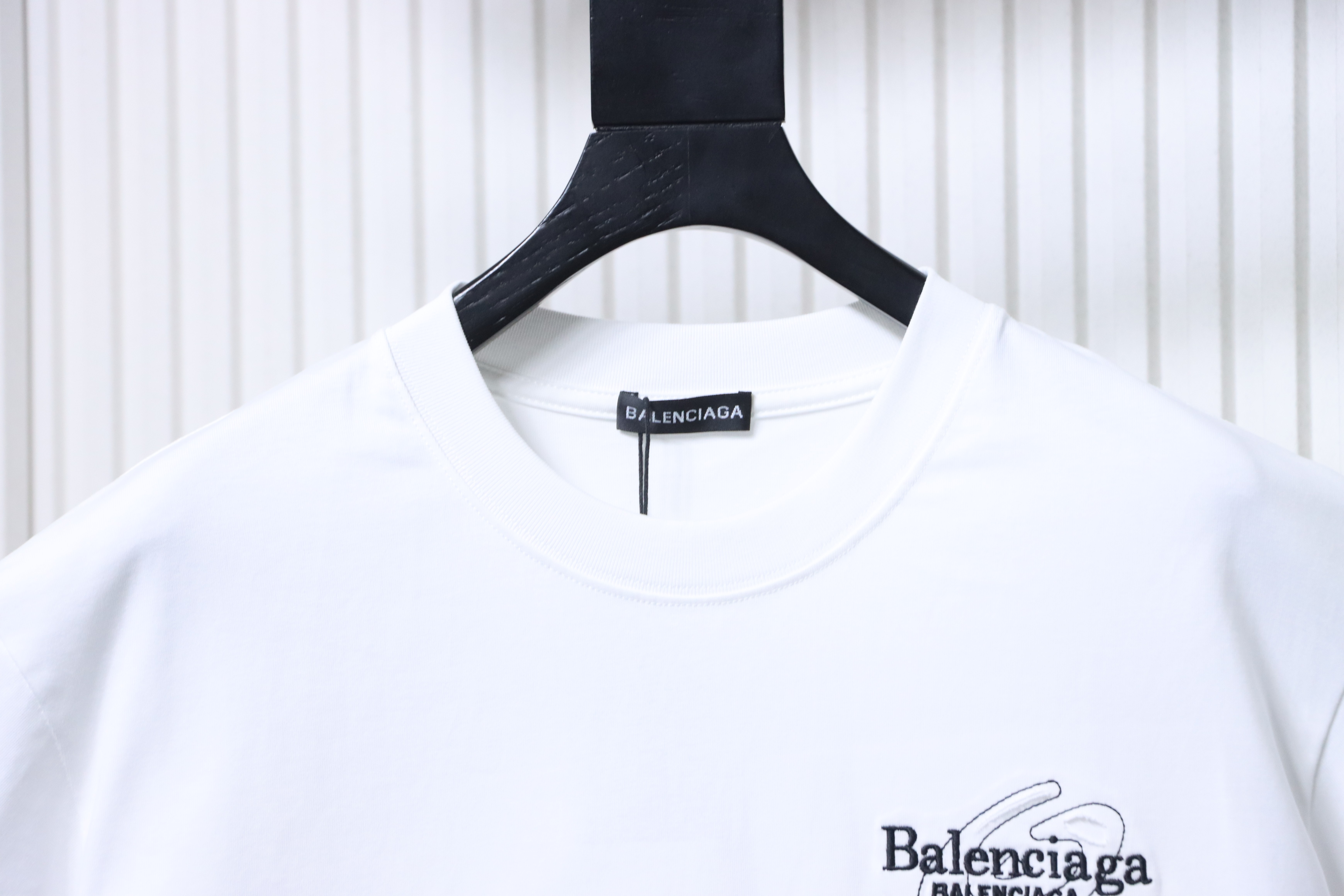 Balenciaga 26SS Destroyed Patch Embroidery Crewneck Short Sleeve T-Shirt Style 2