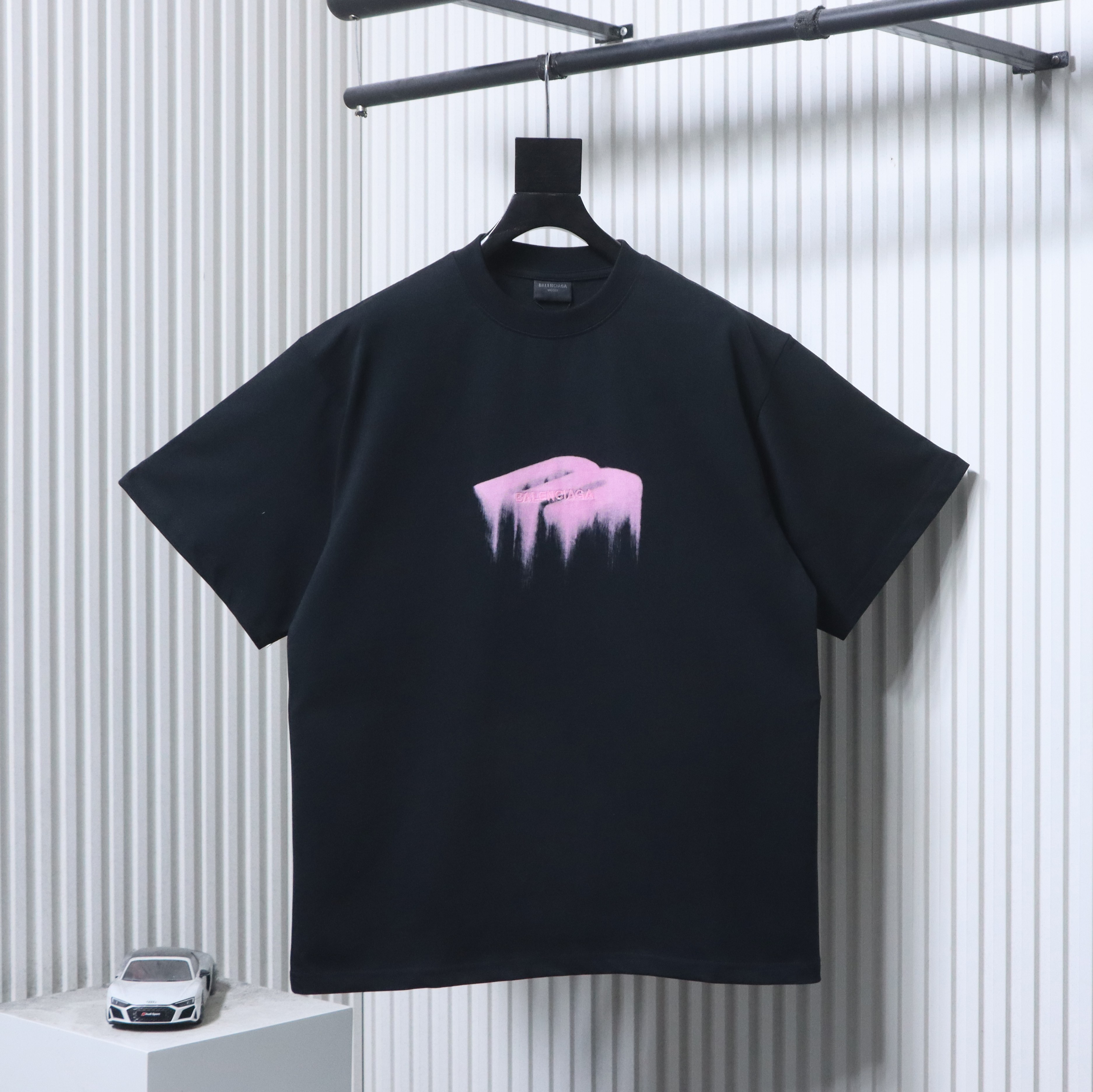 Balenciaga 26SS Klein Blue Dissolve M Letter Short Sleeve T-Shirt Style 2