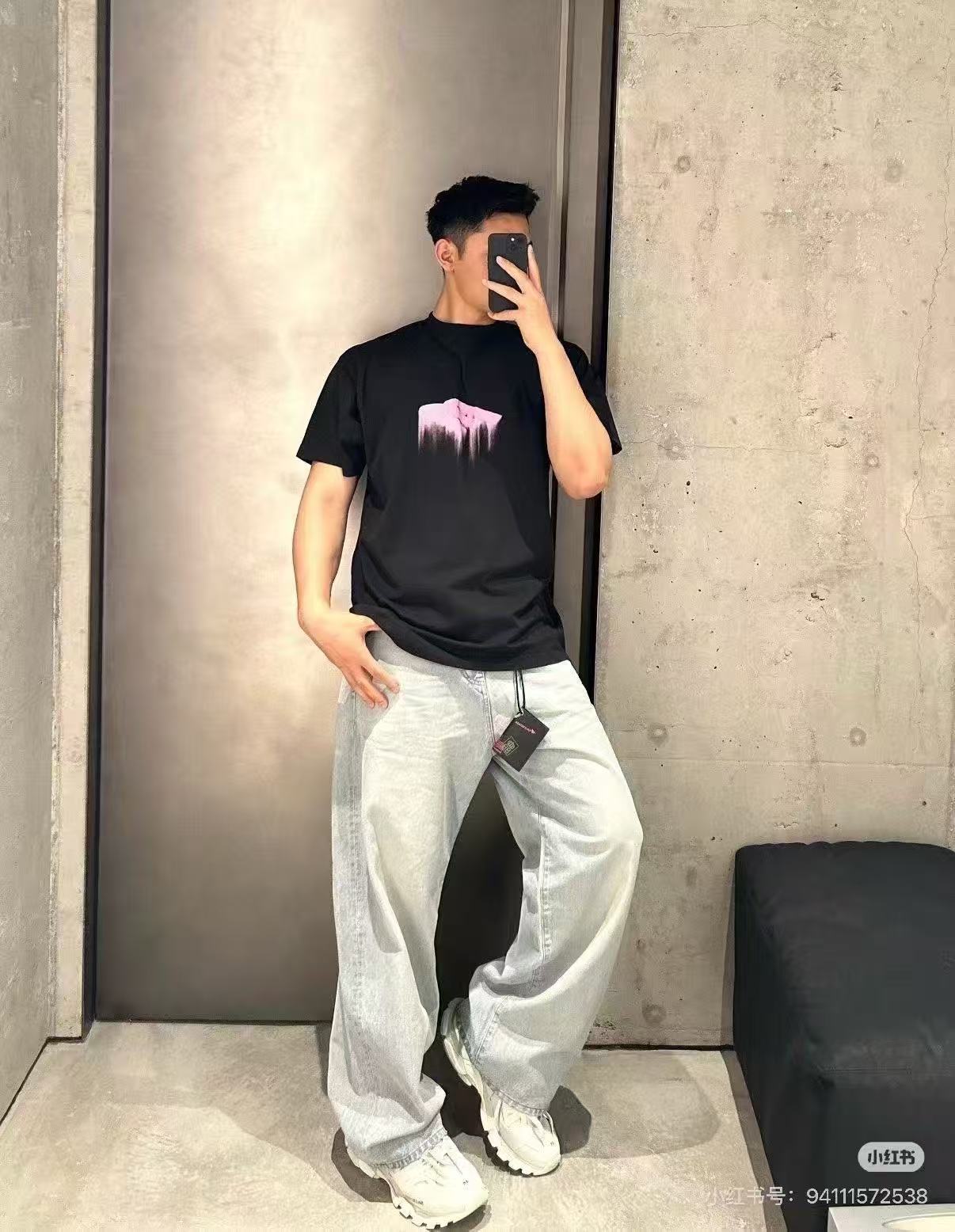 Balenciaga 26SS Klein Blue Dissolve M Letter Short Sleeve T-Shirt Style 2