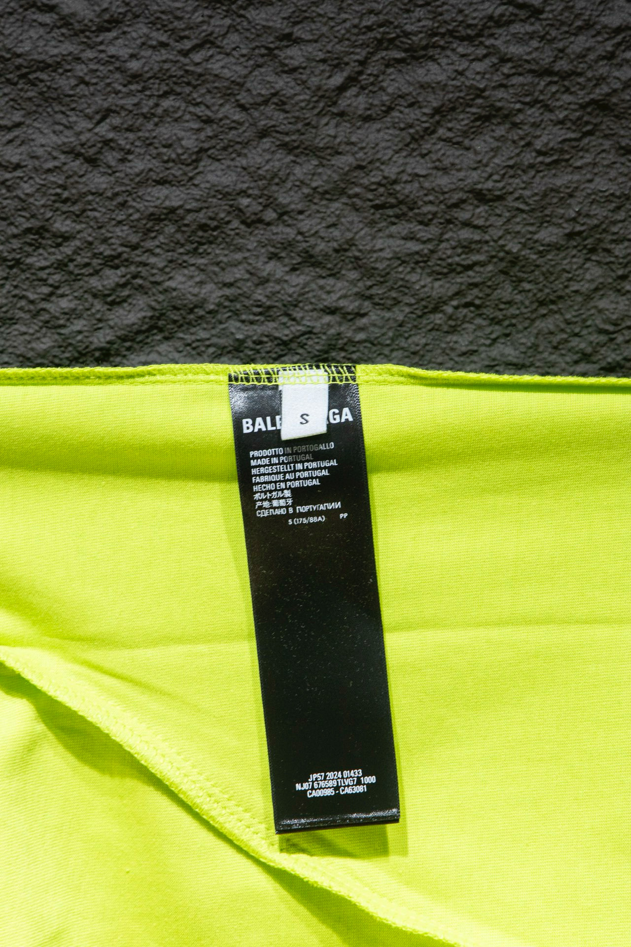 Balenciaga 5073 T-Shirt