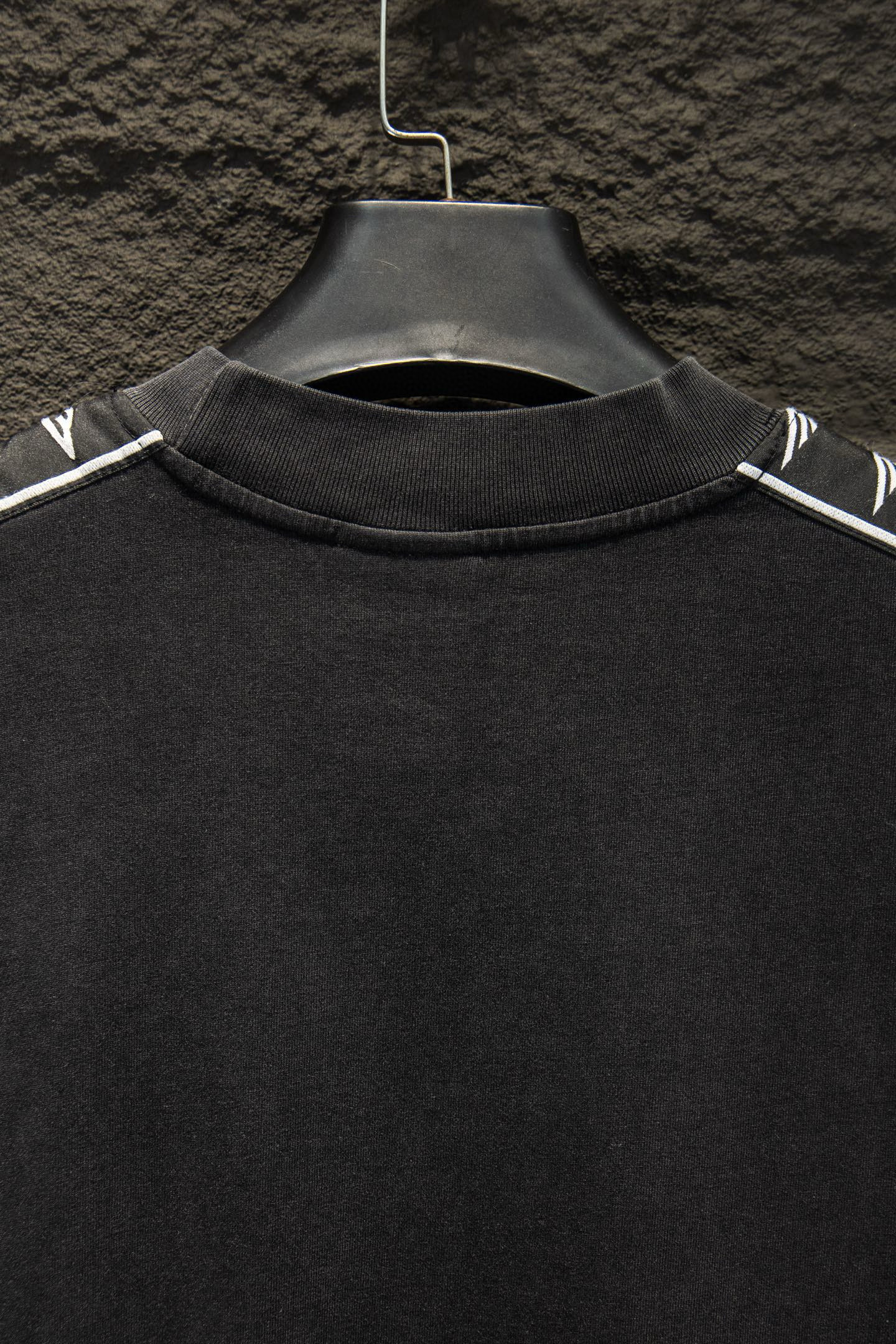 Balenciaga 5239 T-Shirt