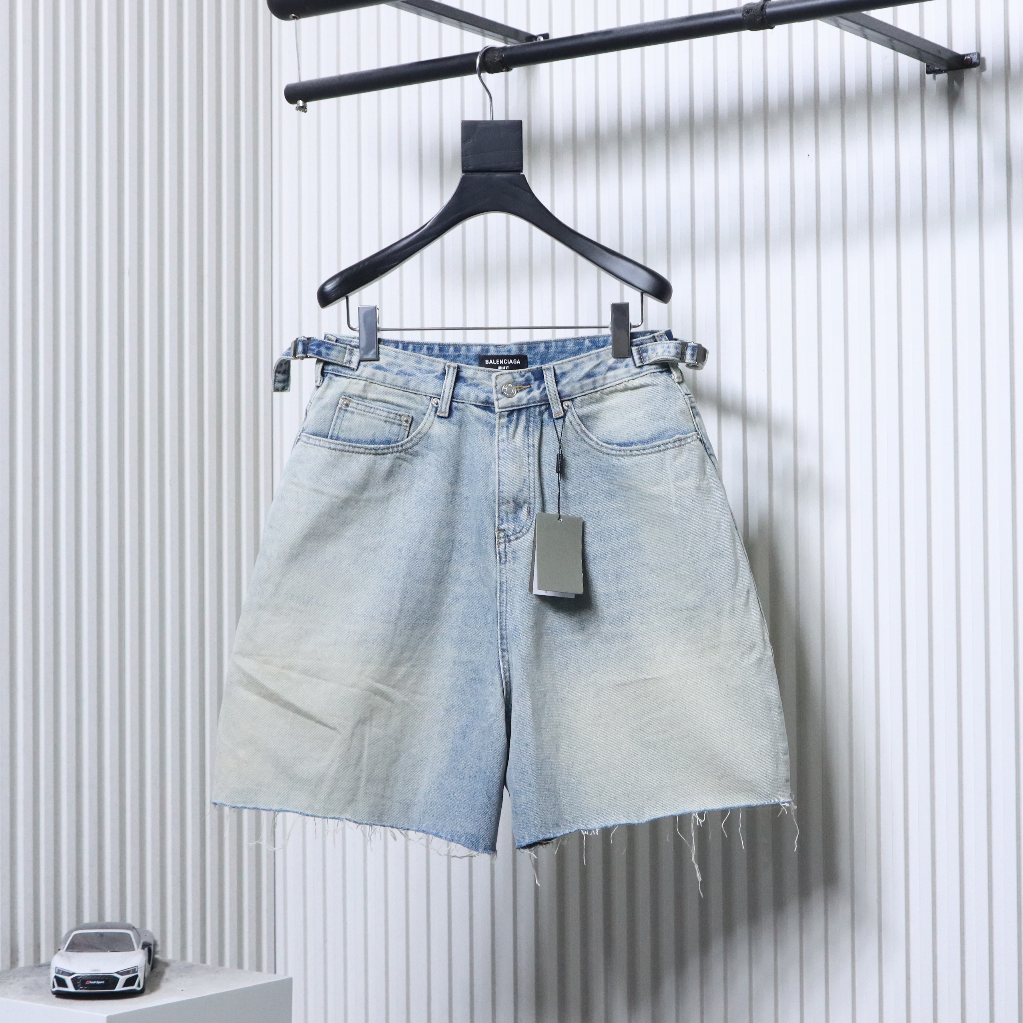 Balenciaga BLCG 24SS Distressed Shorts