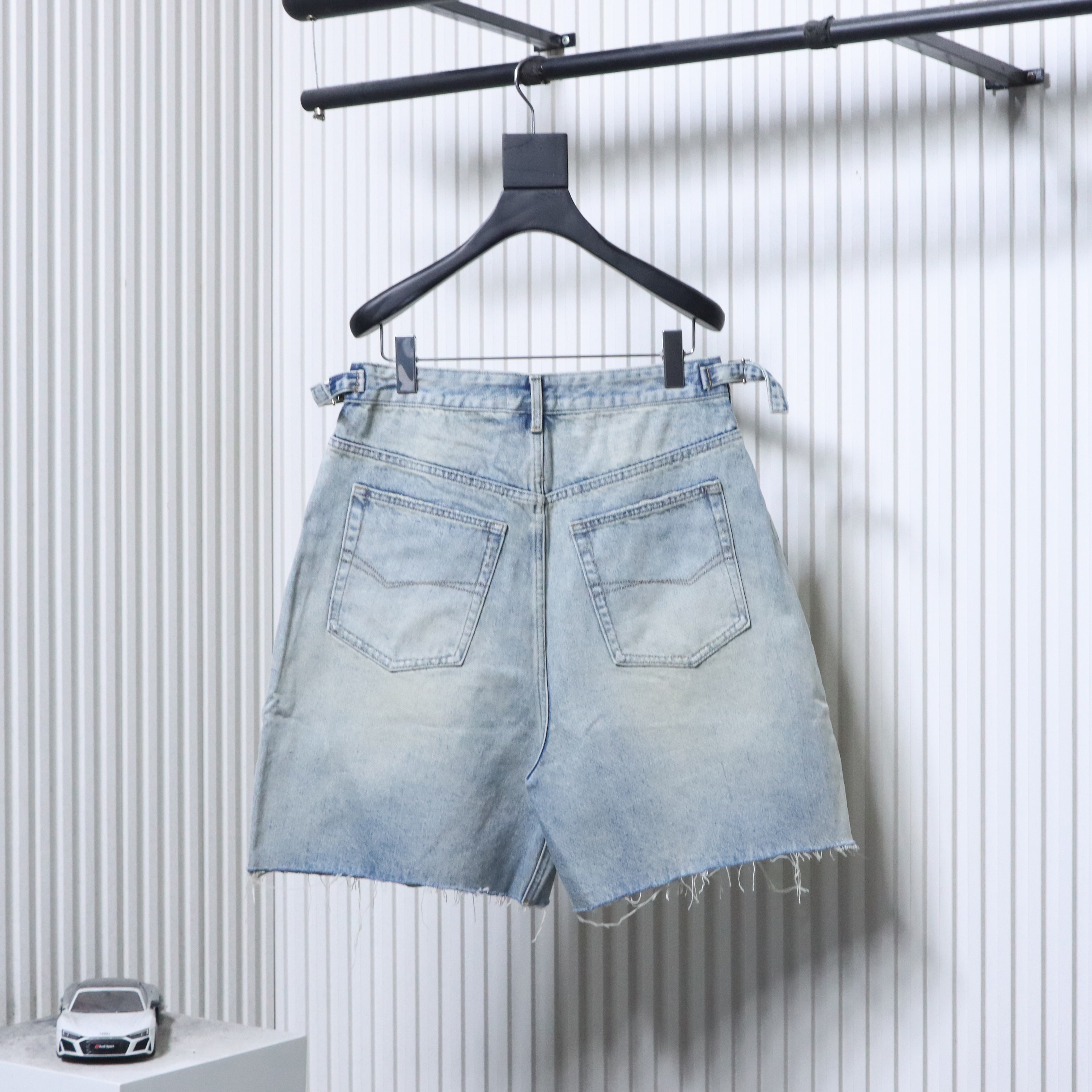 Balenciaga BLCG 24SS Distressed Shorts