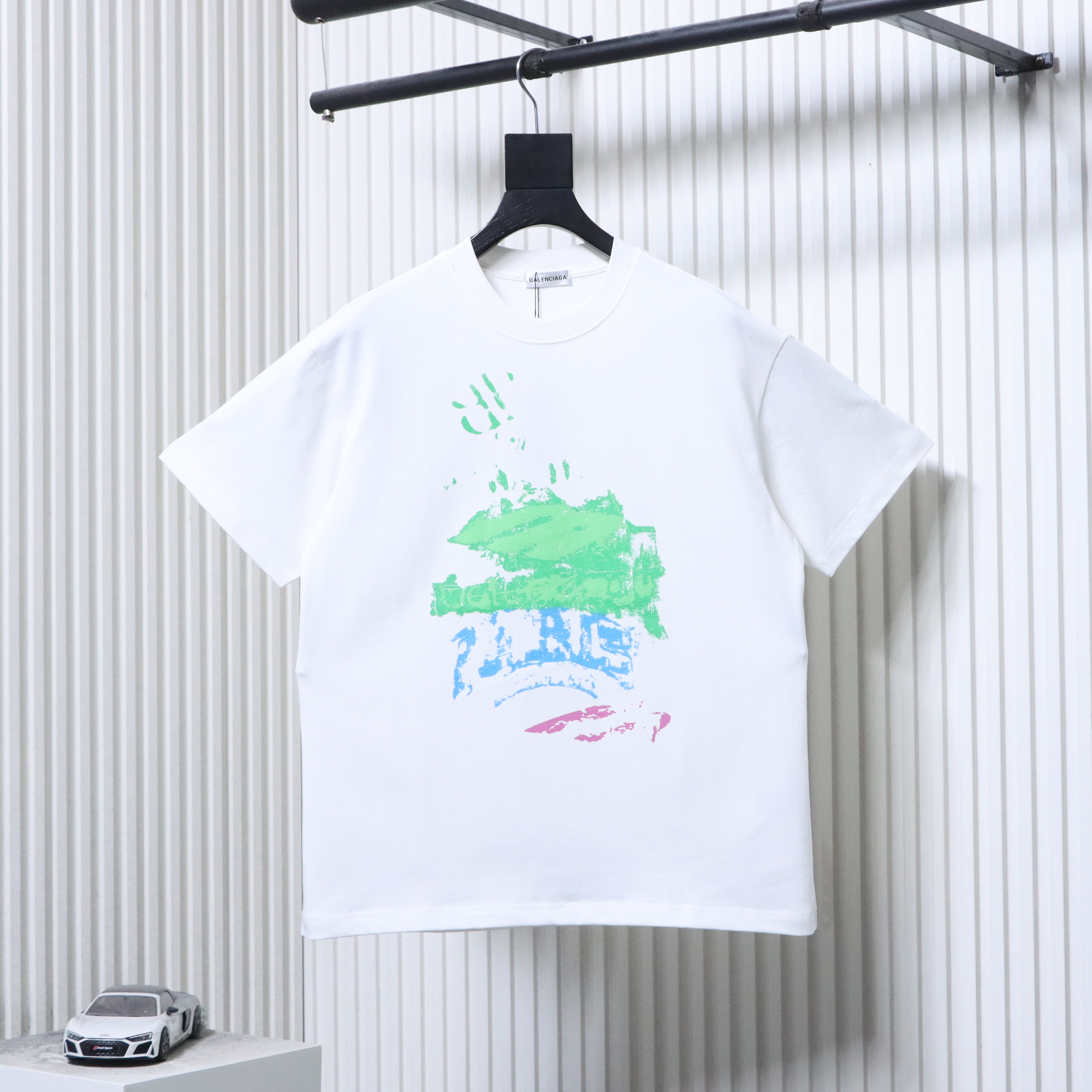 Balenciaga Contrast Graffiti Short Sleeve T-Shirt Style 1