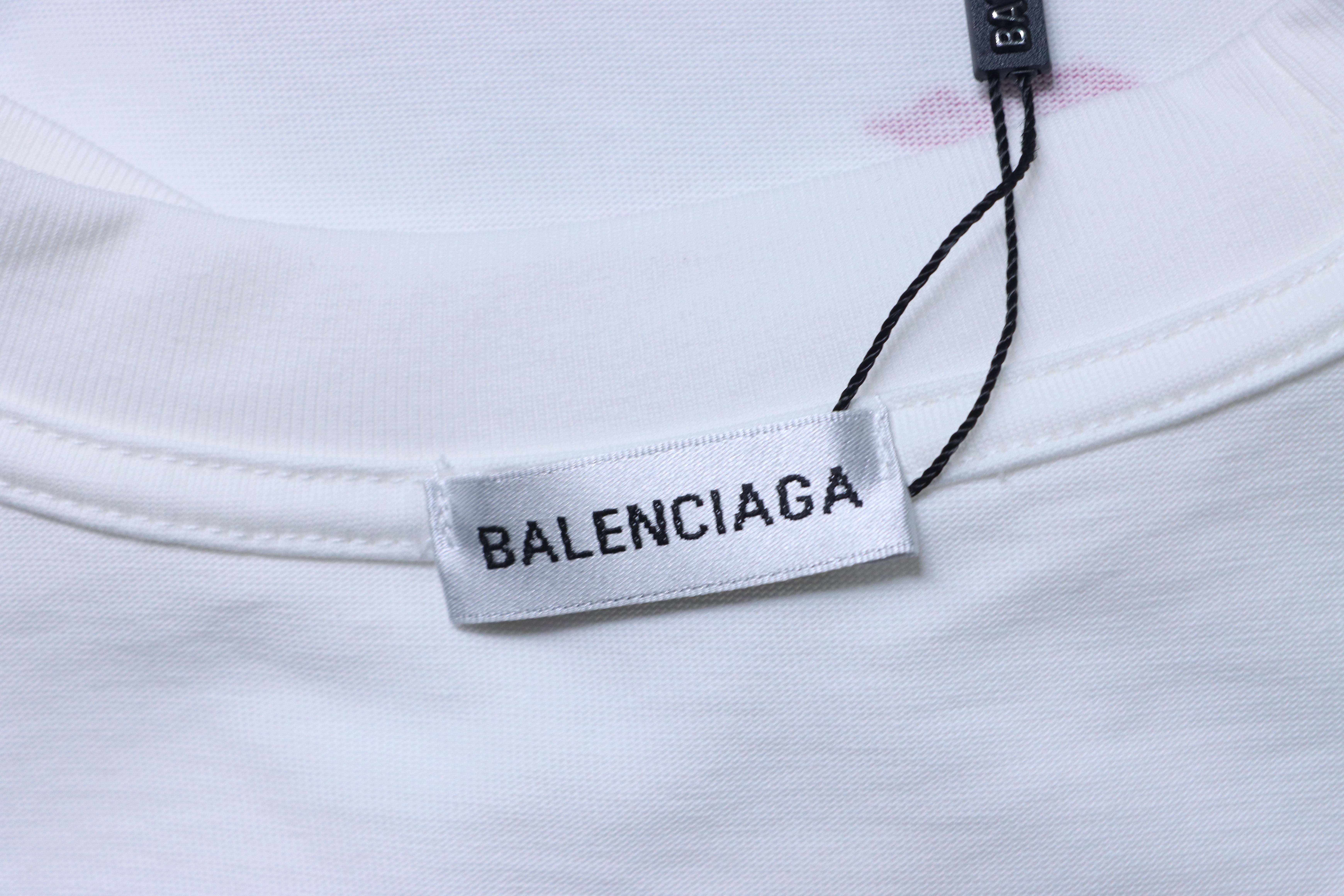 Balenciaga Contrast Graffiti Short Sleeve T-Shirt Style 1