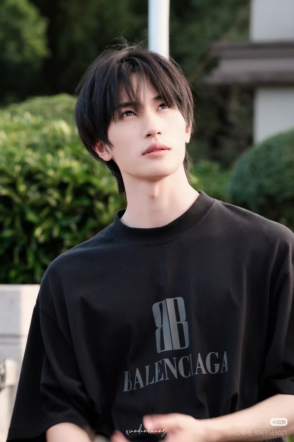 Balenciaga Double B Letter Print Crewneck Short Sleeve T-Shirt Style 1