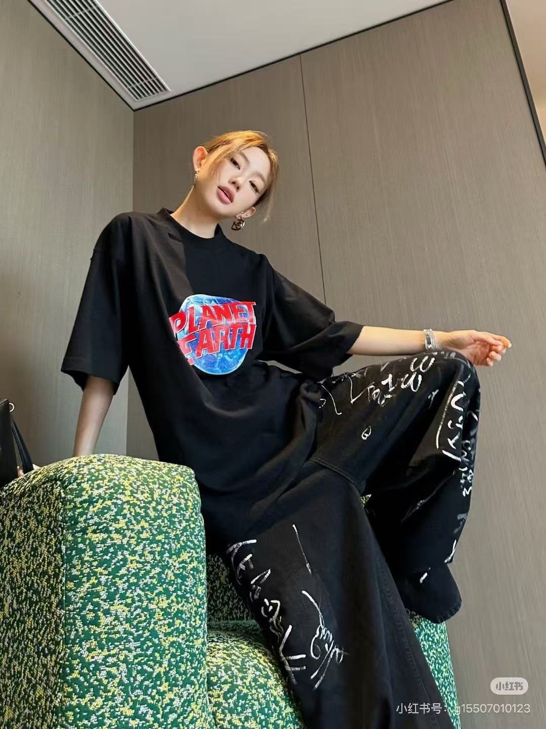 Balenciaga Earth Print Ripped Short Sleeve T-Shirt Style 2