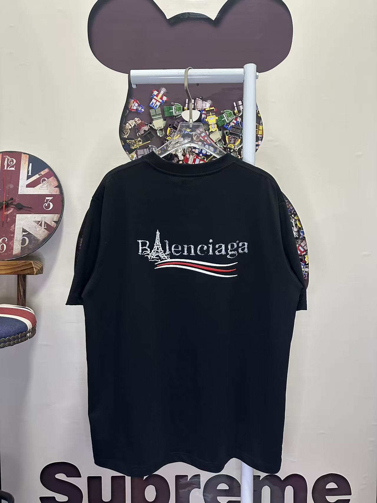 Balenciaga L26711 Style 1 T-Shirt