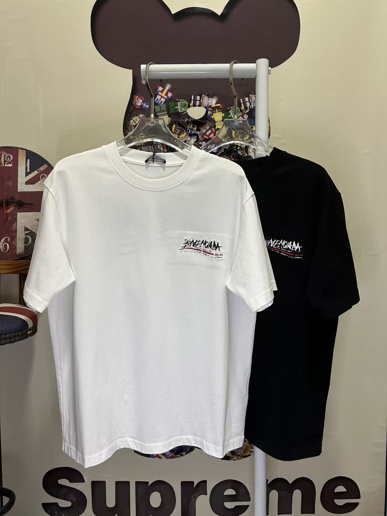 Balenciaga L26715 Style 2 T-Shirt